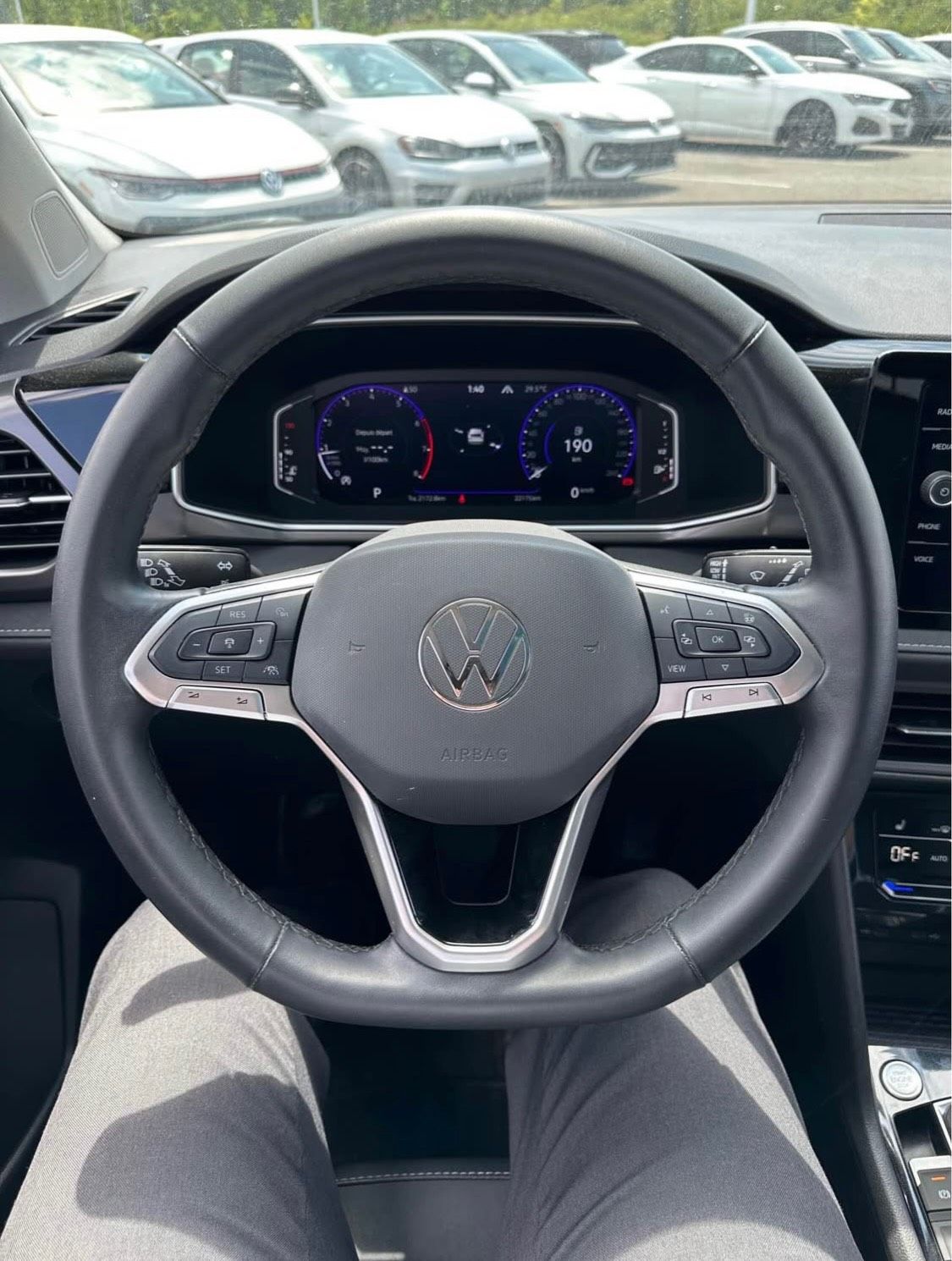 Photo 2025 Volkswagen Taos Comfortline Black Edition #8