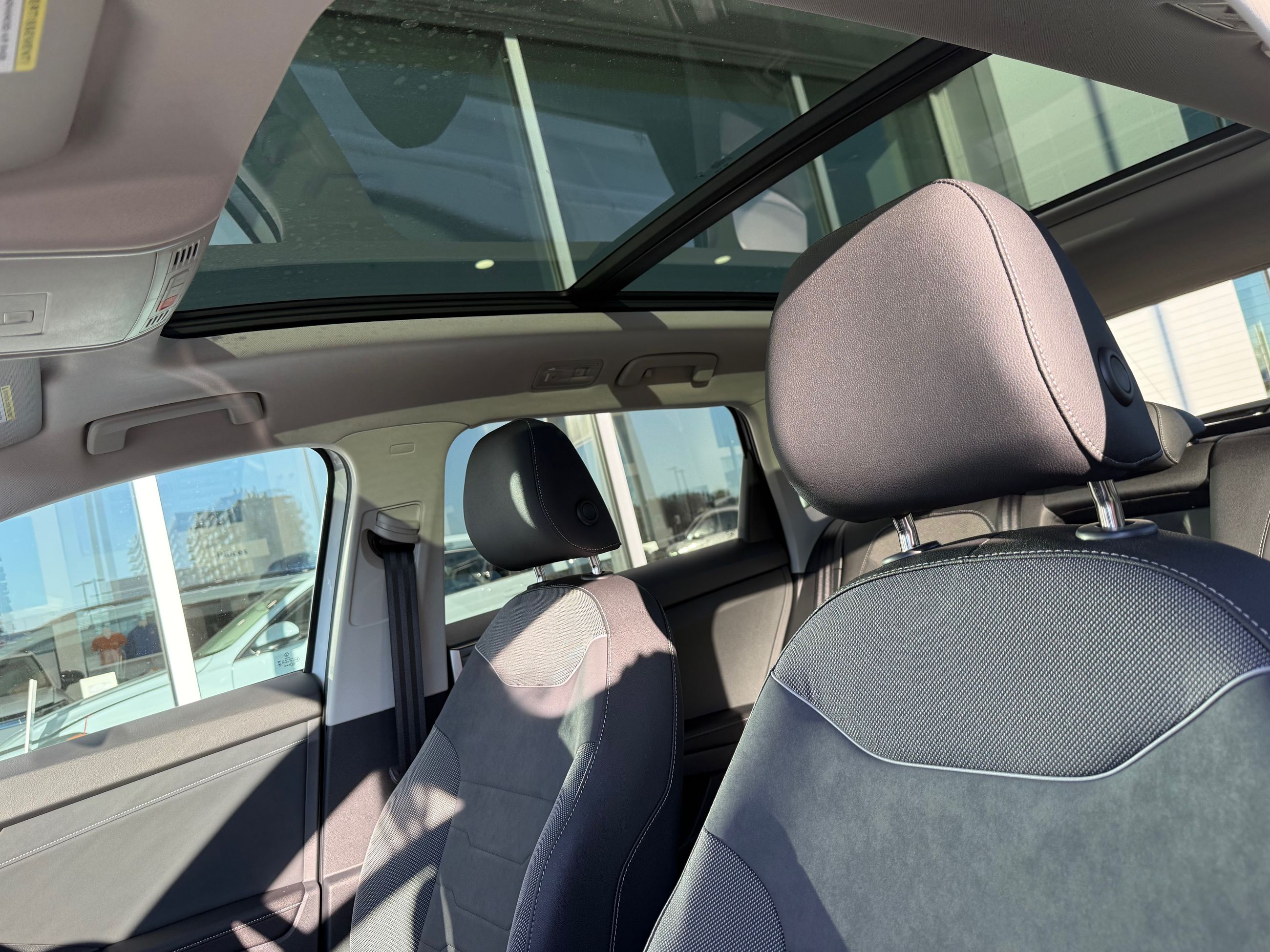 Photo Volkswagen Taos Comfortline Black Edition 4MOTION 2026 #7