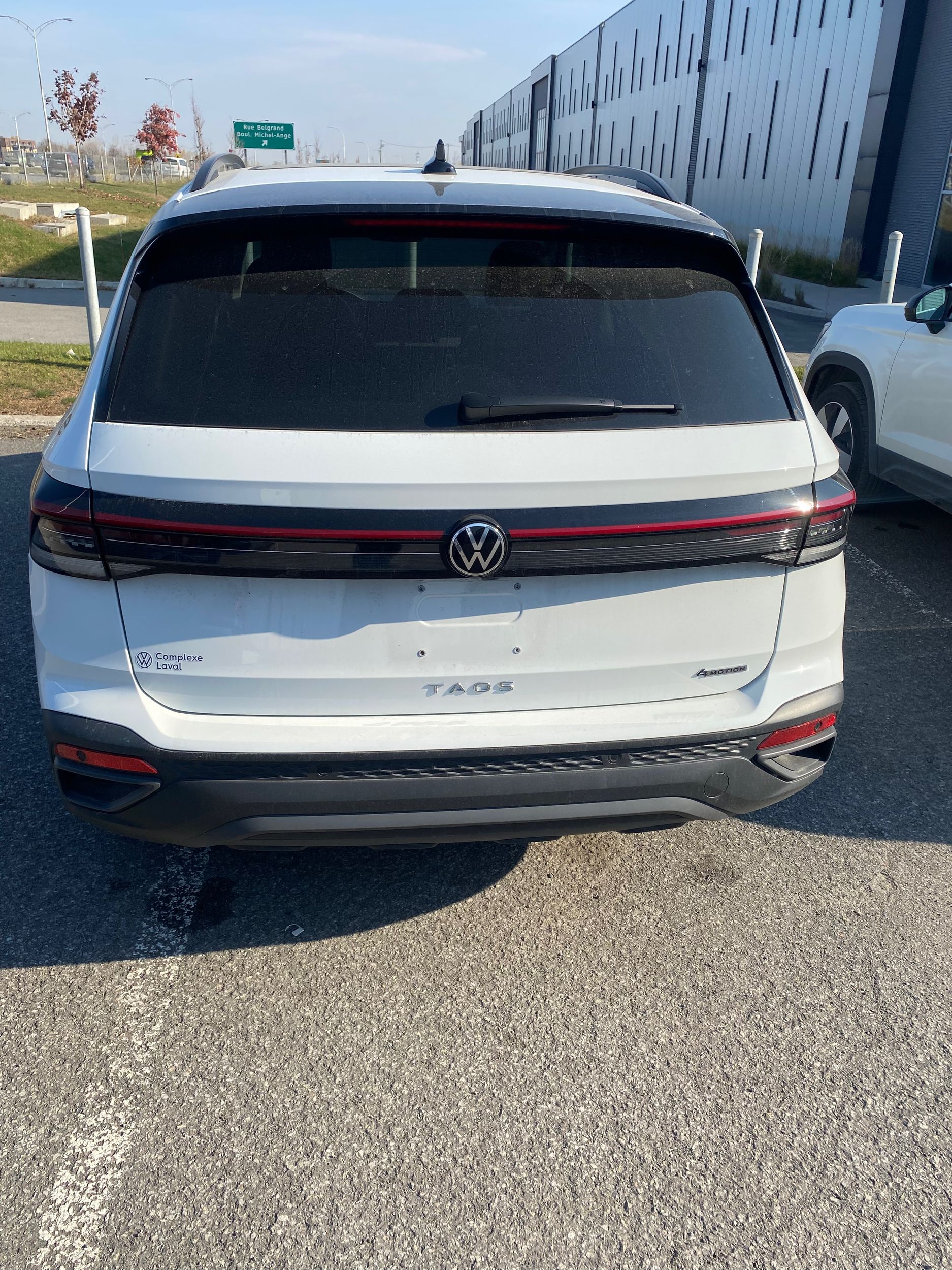 Photo 2026 Volkswagen Taos Comfortline Black Edition #5