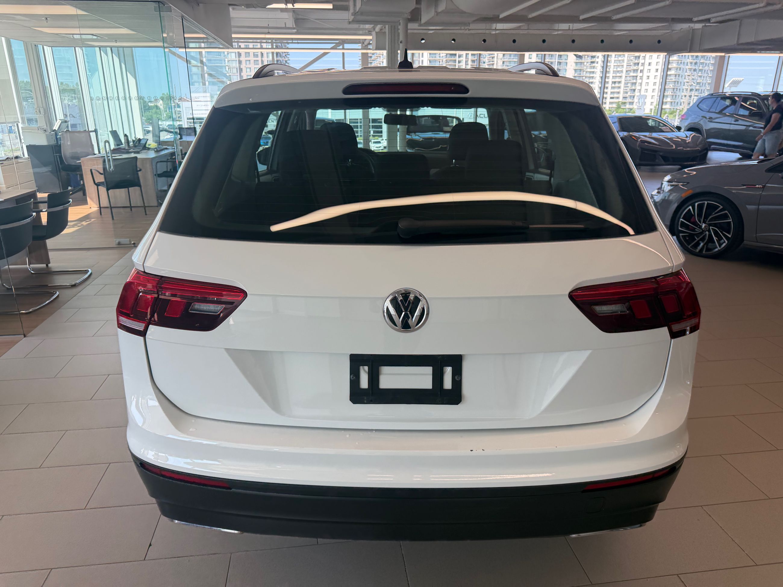 Photo Volkswagen Tiguan Trendline 2021 #5