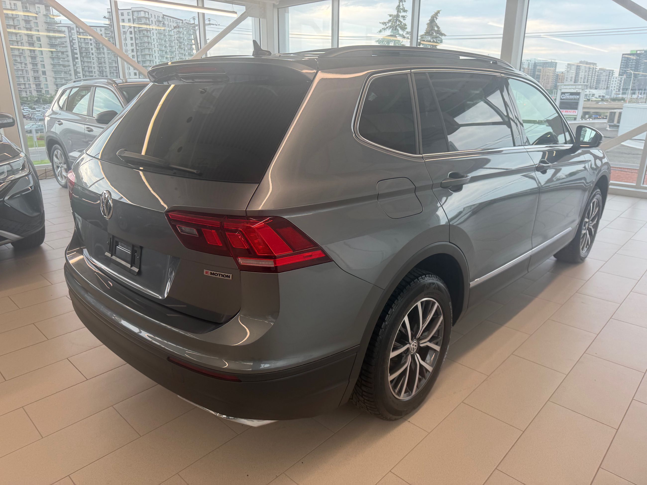 Photo 2021 Volkswagen Tiguan Comfortline #6