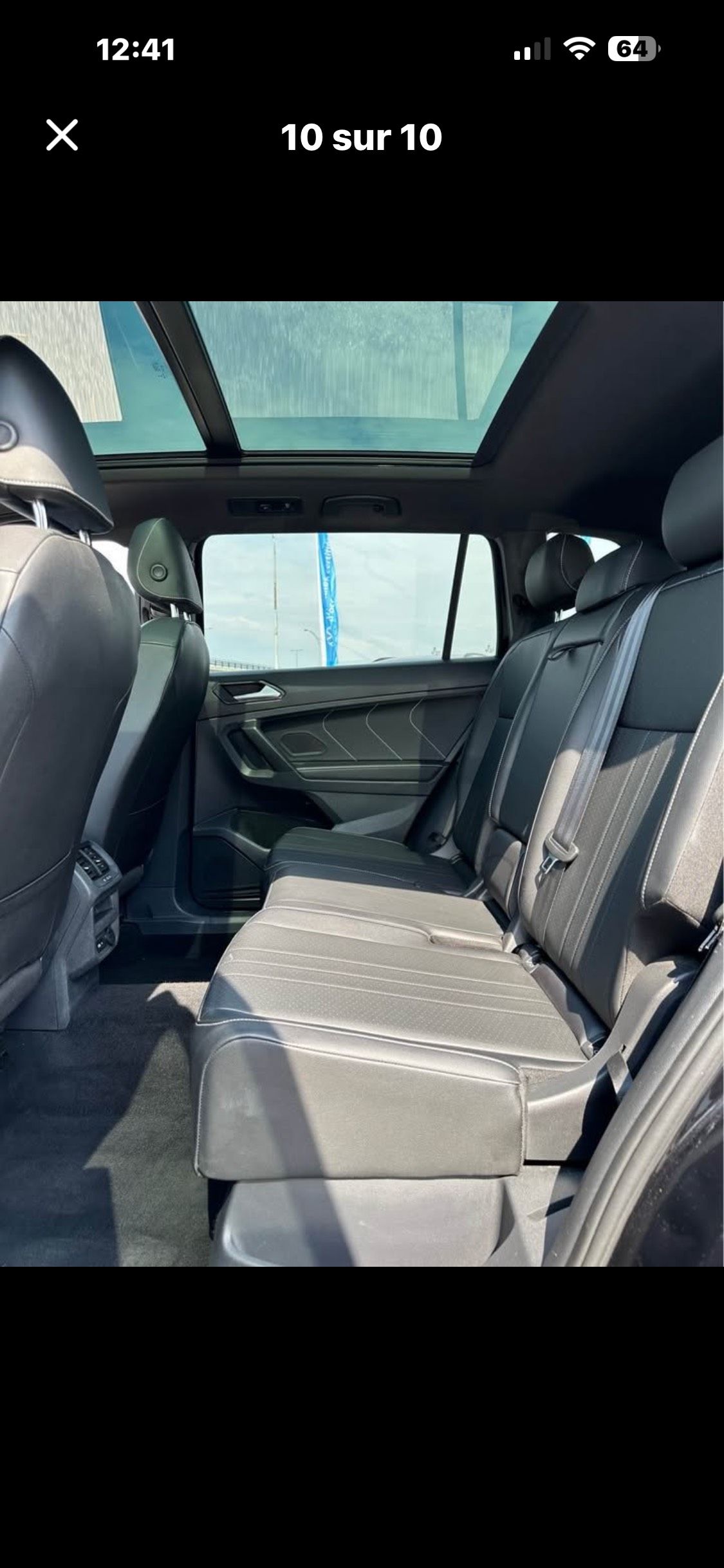 Photo 2022 Volkswagen Tiguan Comfortline R-Line Black Edition #6