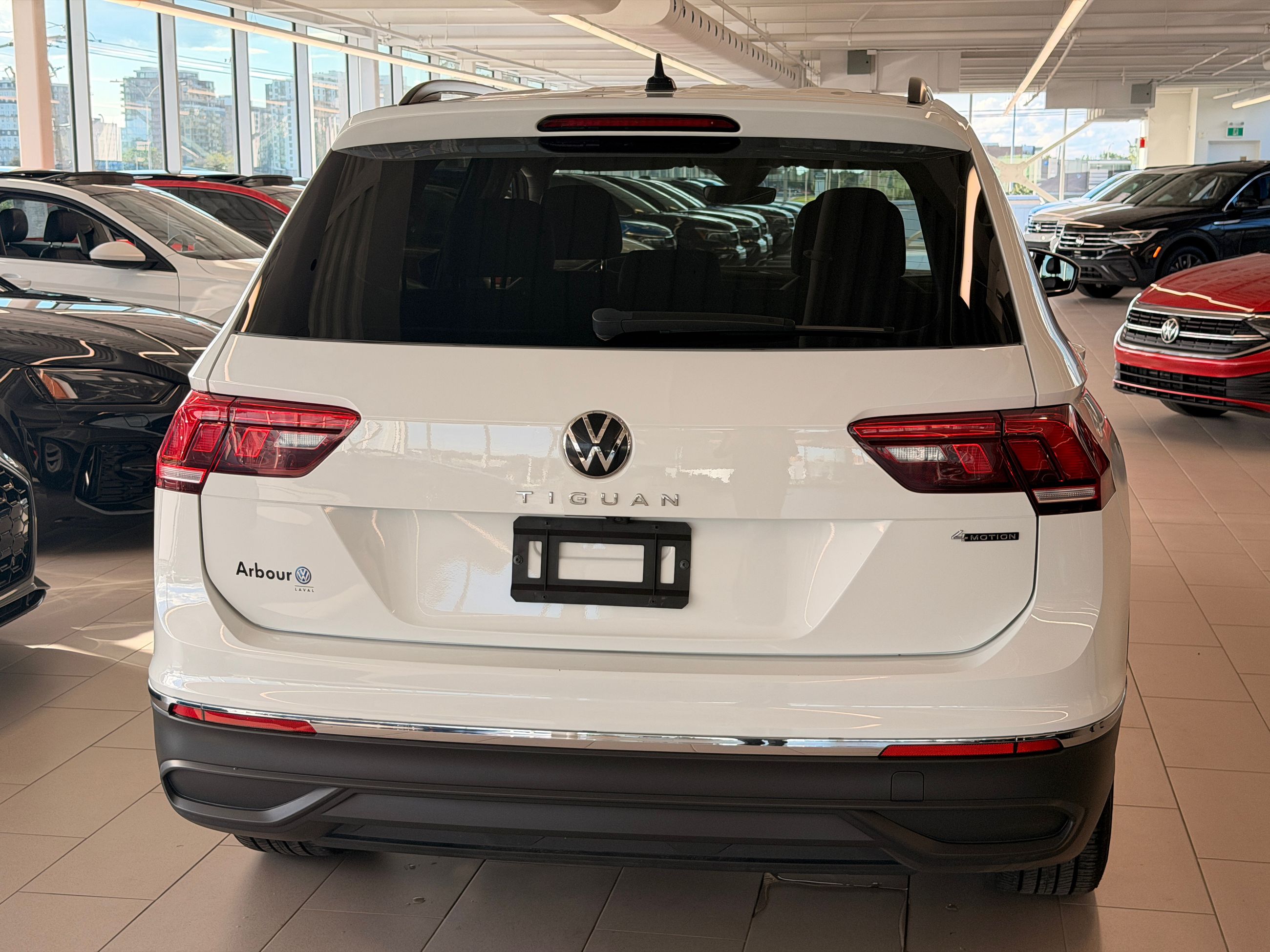 Photo 2022 Volkswagen Tiguan Comfortline #5