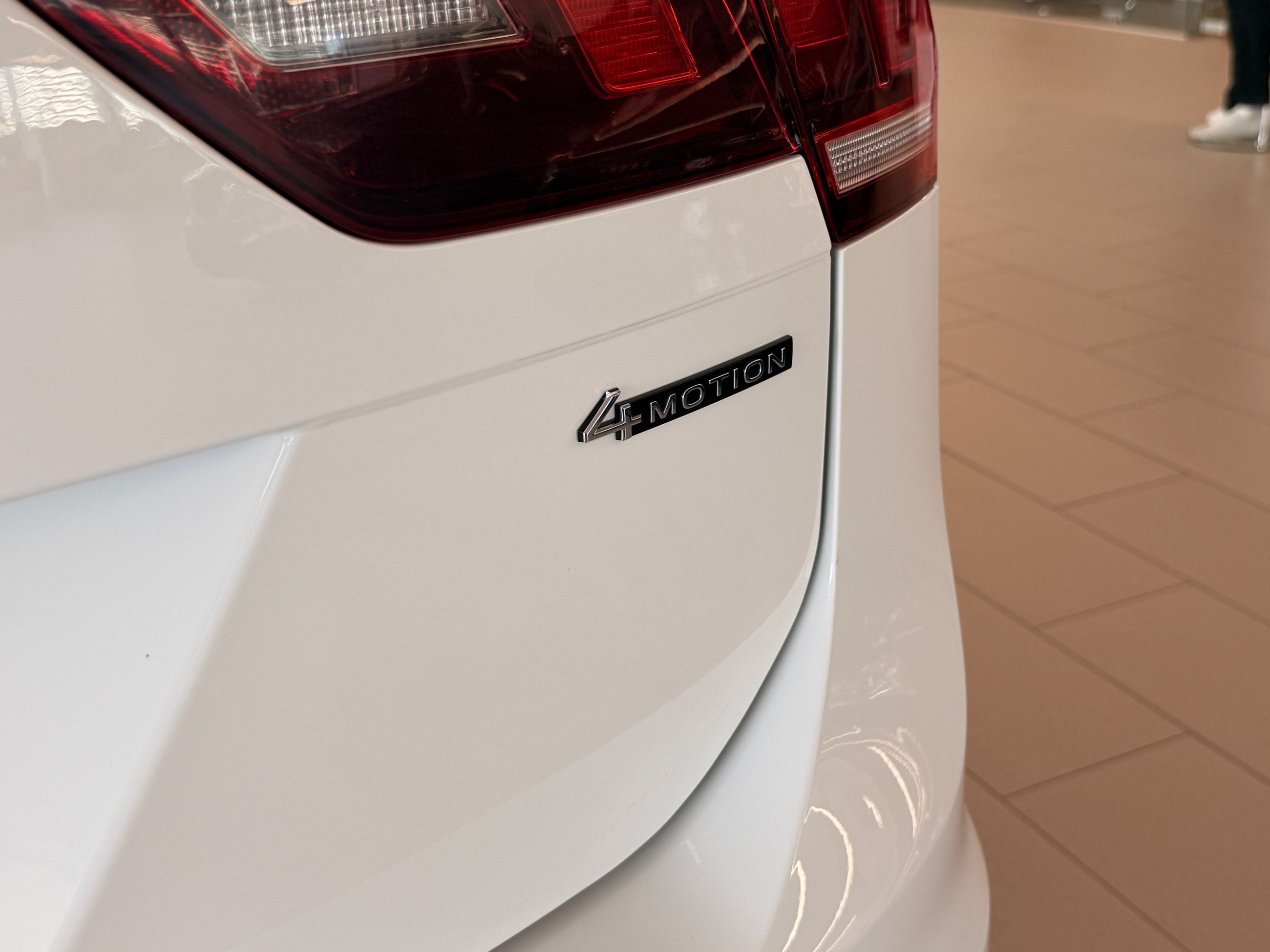 Photo 2022 Volkswagen Tiguan Comfortline #8