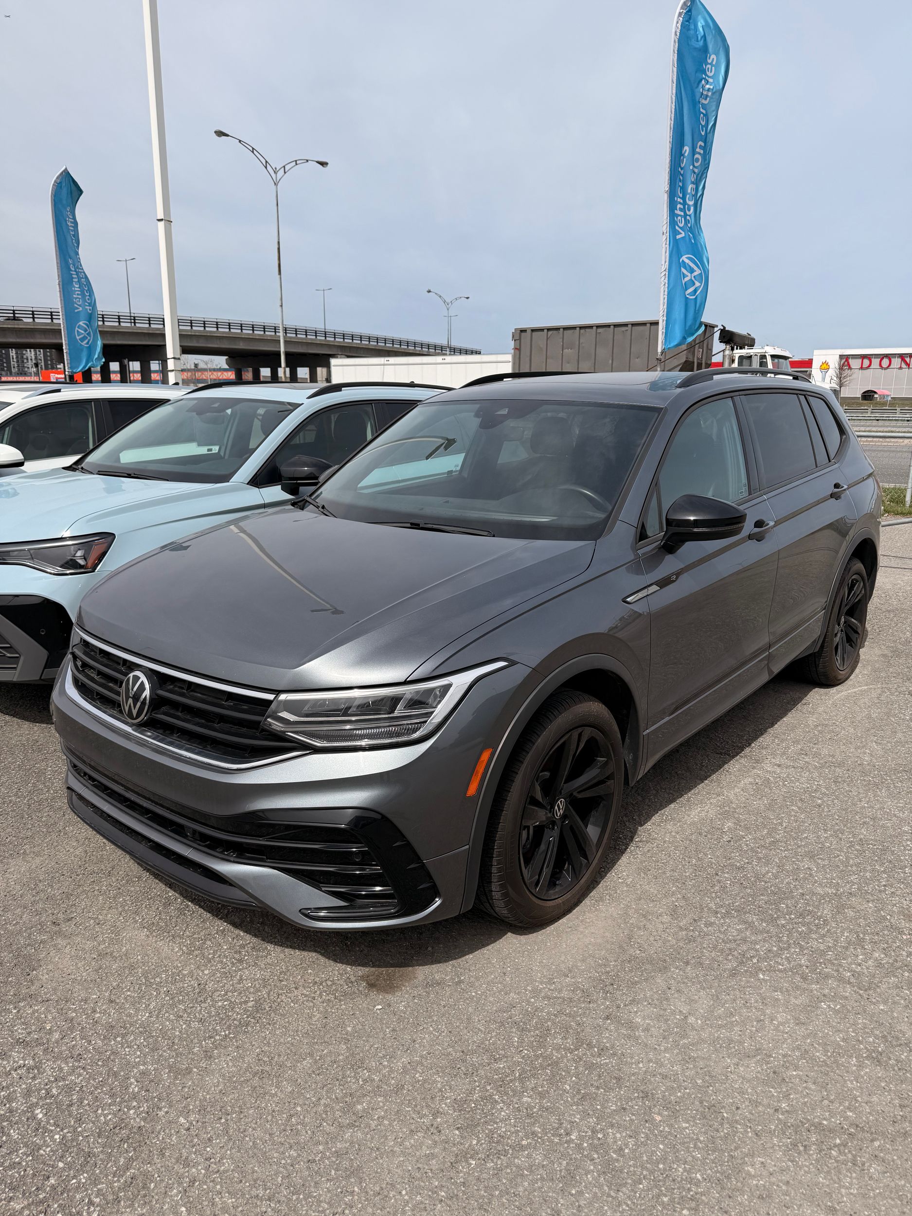 2023 Volkswagen Tiguan Comfortline R-Line Black Edition