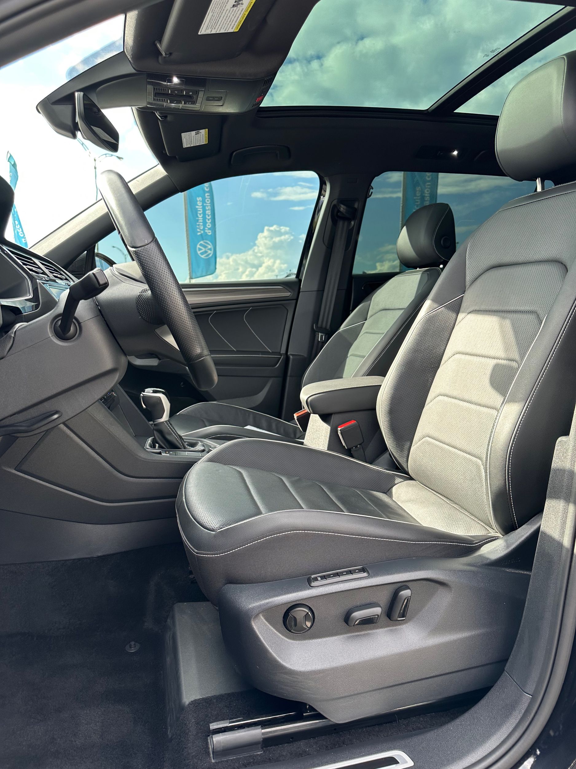 Photo 2023 Volkswagen Tiguan Highline R-Line #7