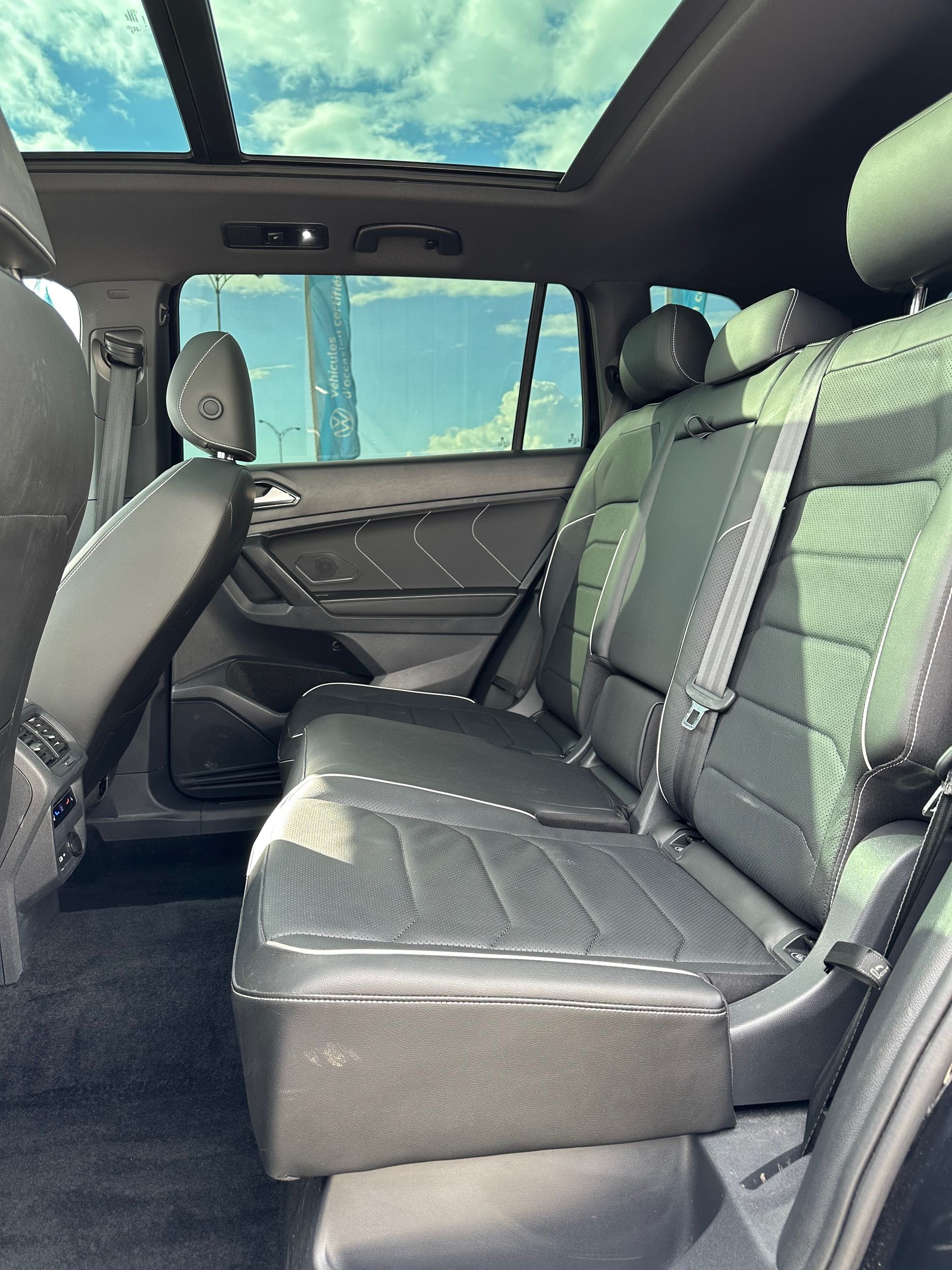 Photo 2023 Volkswagen Tiguan Highline R-Line #8