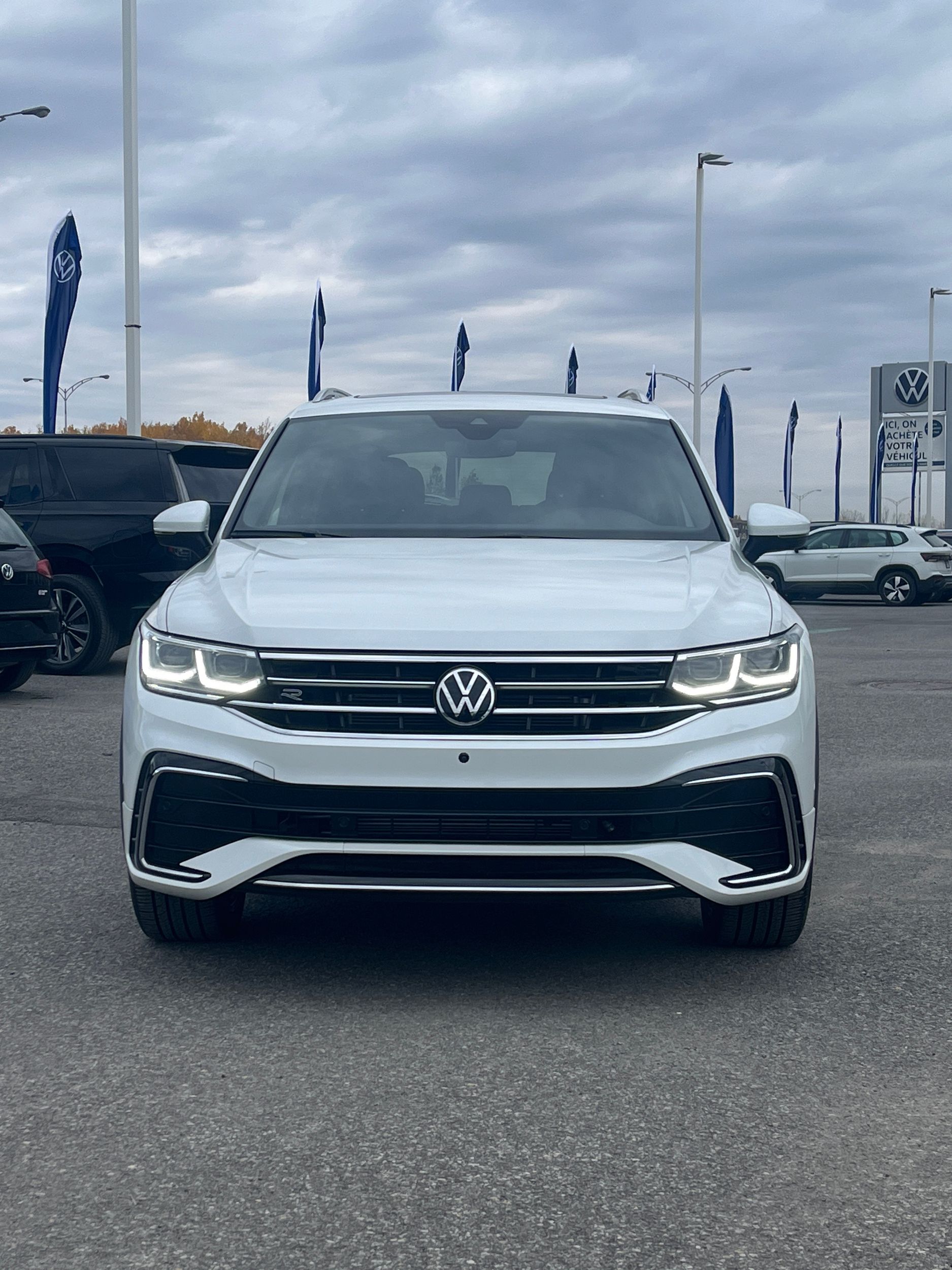 Photo Volkswagen Tiguan Highline R-Line 2024 #3