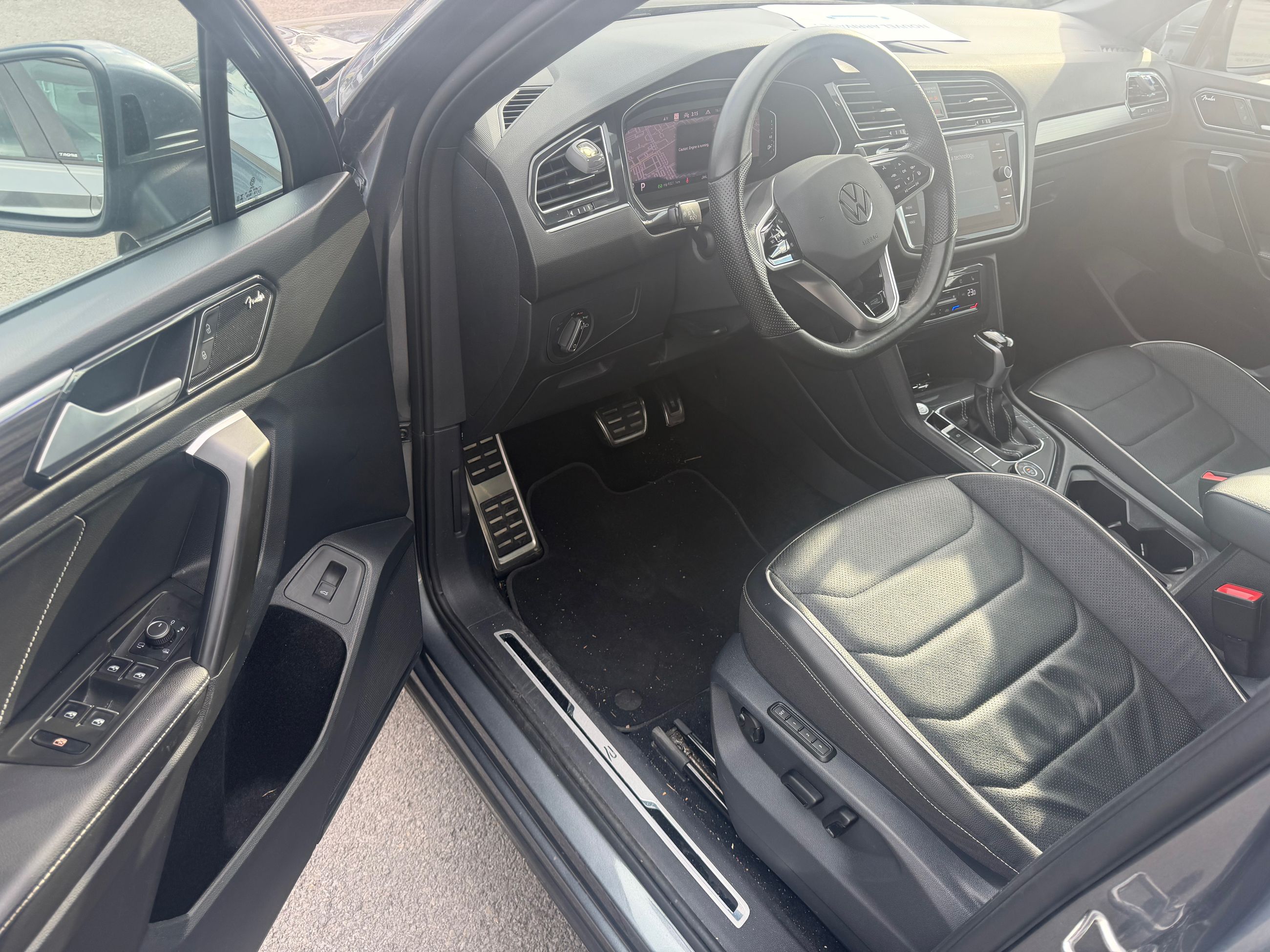 Photo Volkswagen Tiguan Highline R-Line 2024 #8
