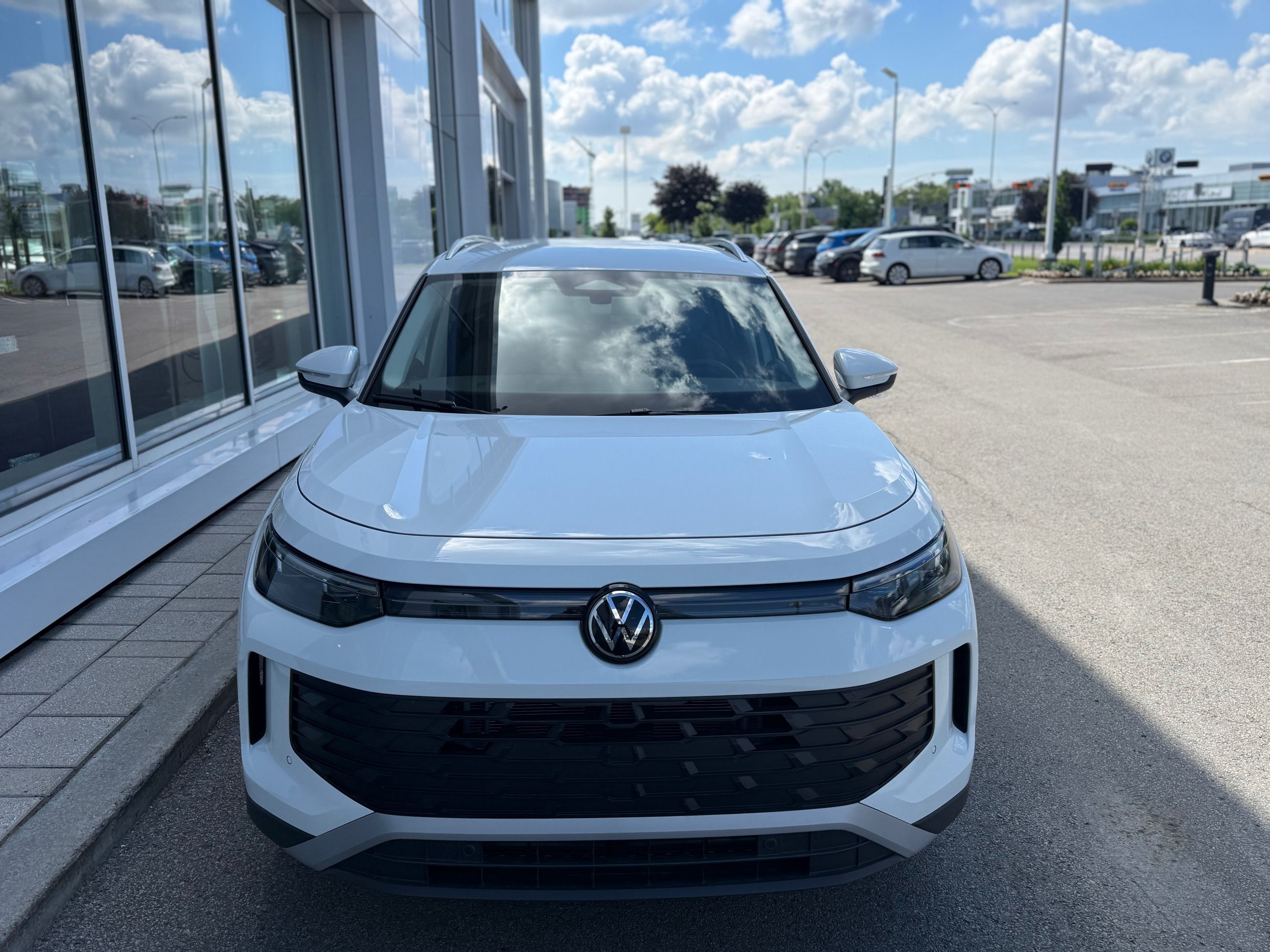 Photo Volkswagen Tiguan Comfortline 4MOTION 2026 #2
