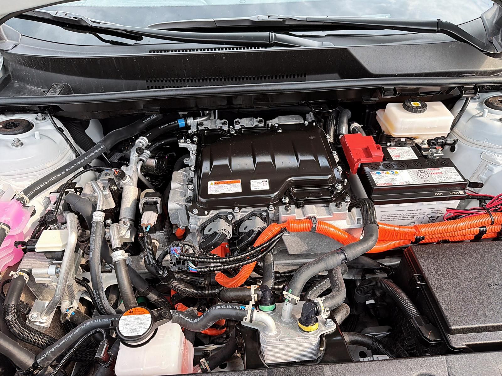 Toyota bZ4X XLE 2024 — photo 7