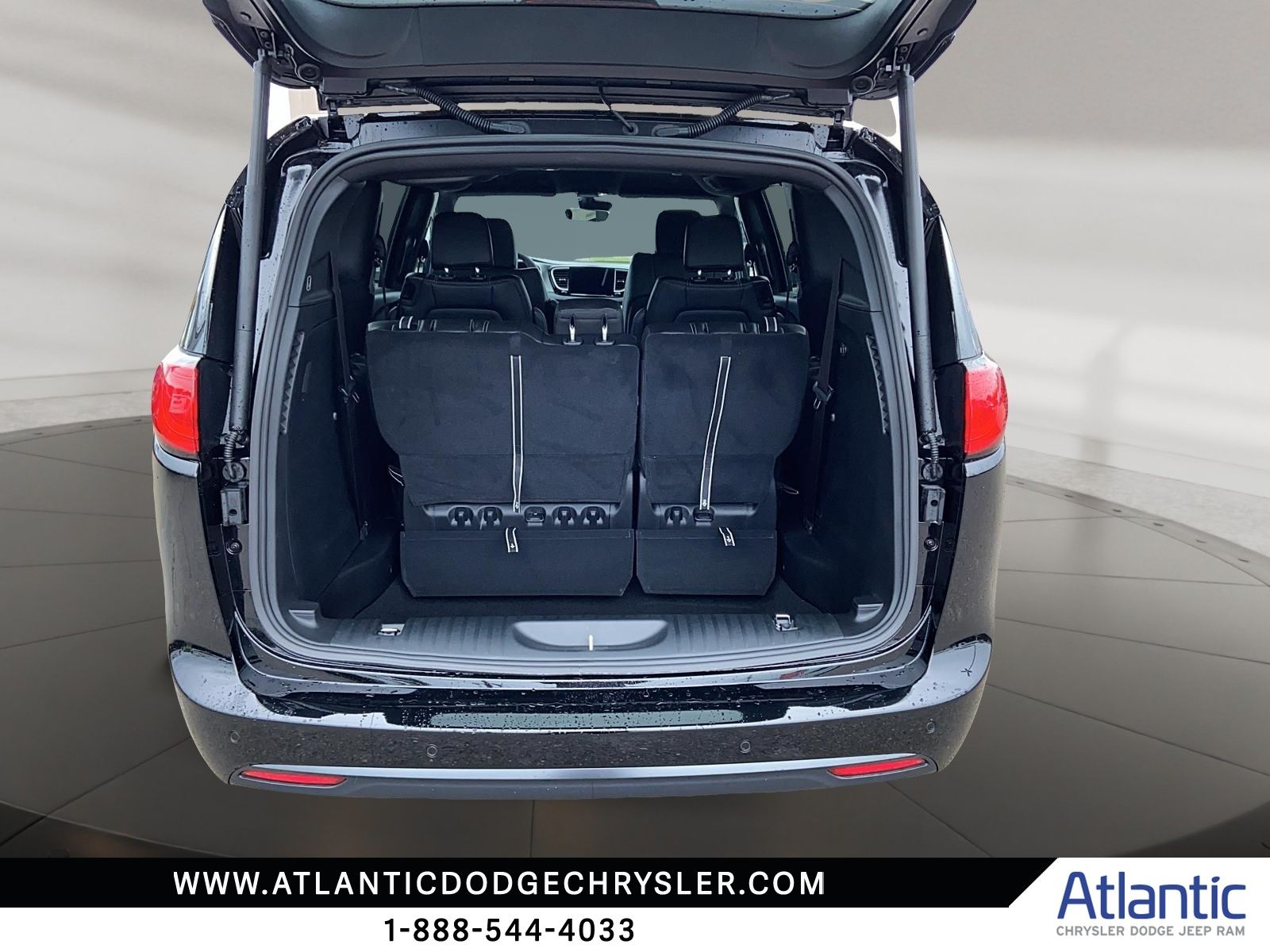 Photo Chrysler Grand Caravan SXT 2027 #6
