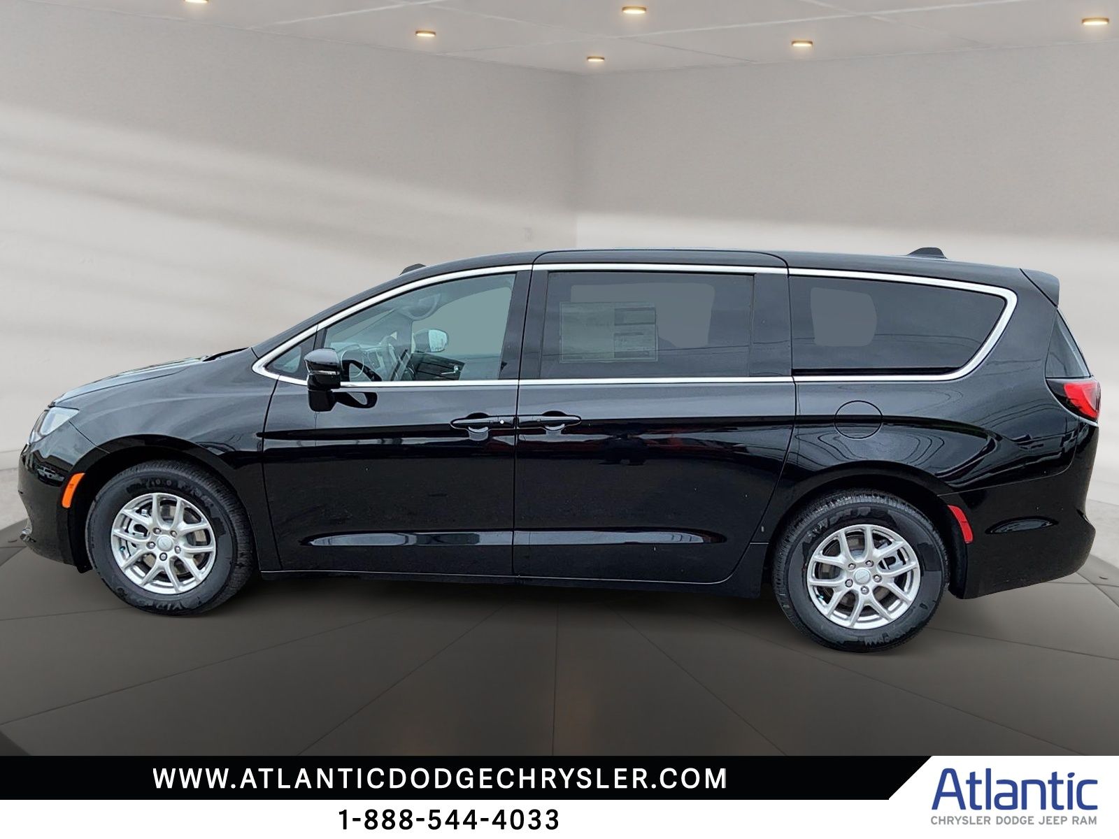 Photo Chrysler Grand Caravan SXT 2027 #5