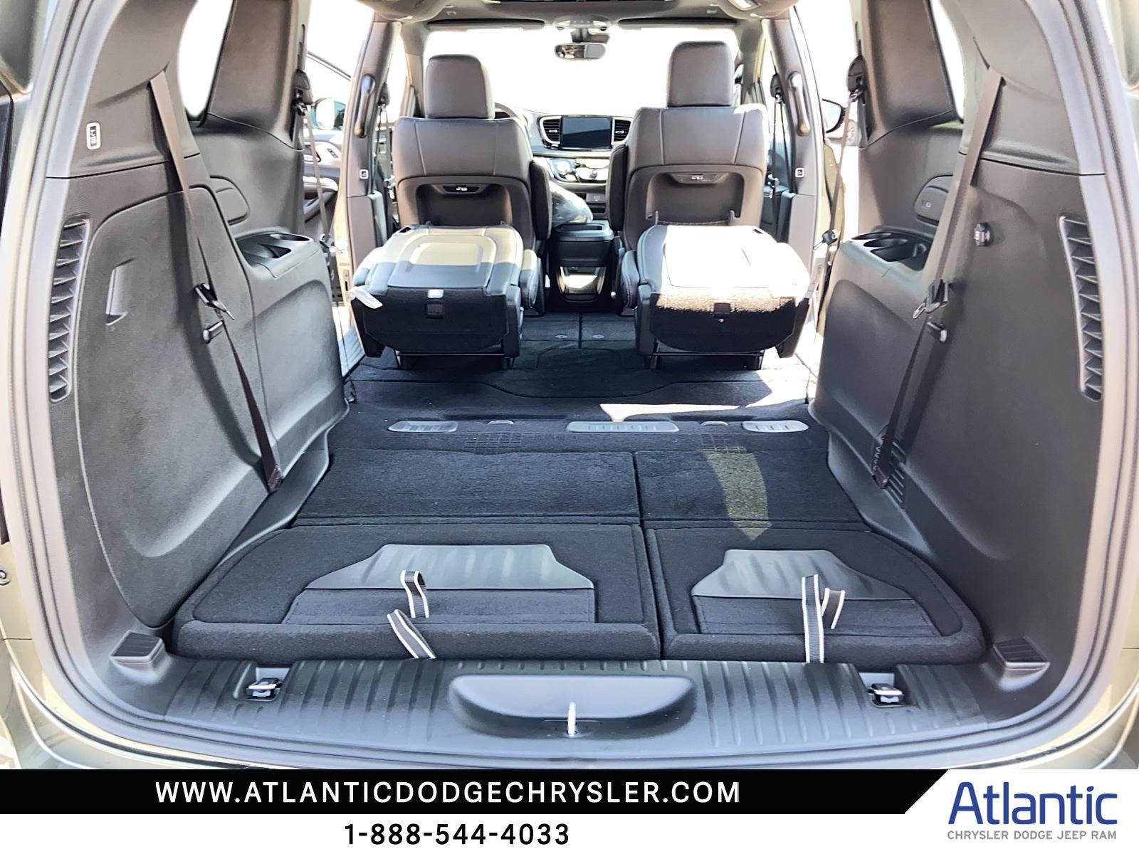 Photo Chrysler Pacifica SELECT AWD 2027 #8