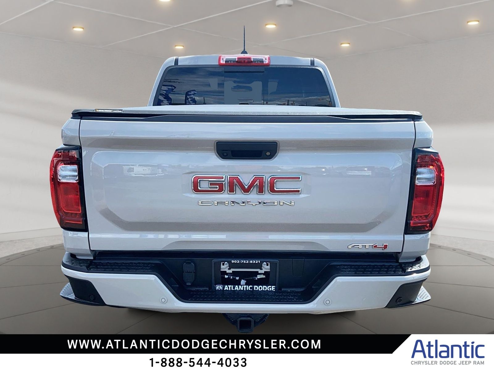 Photo 2026 GMC Canyon AT4 #3