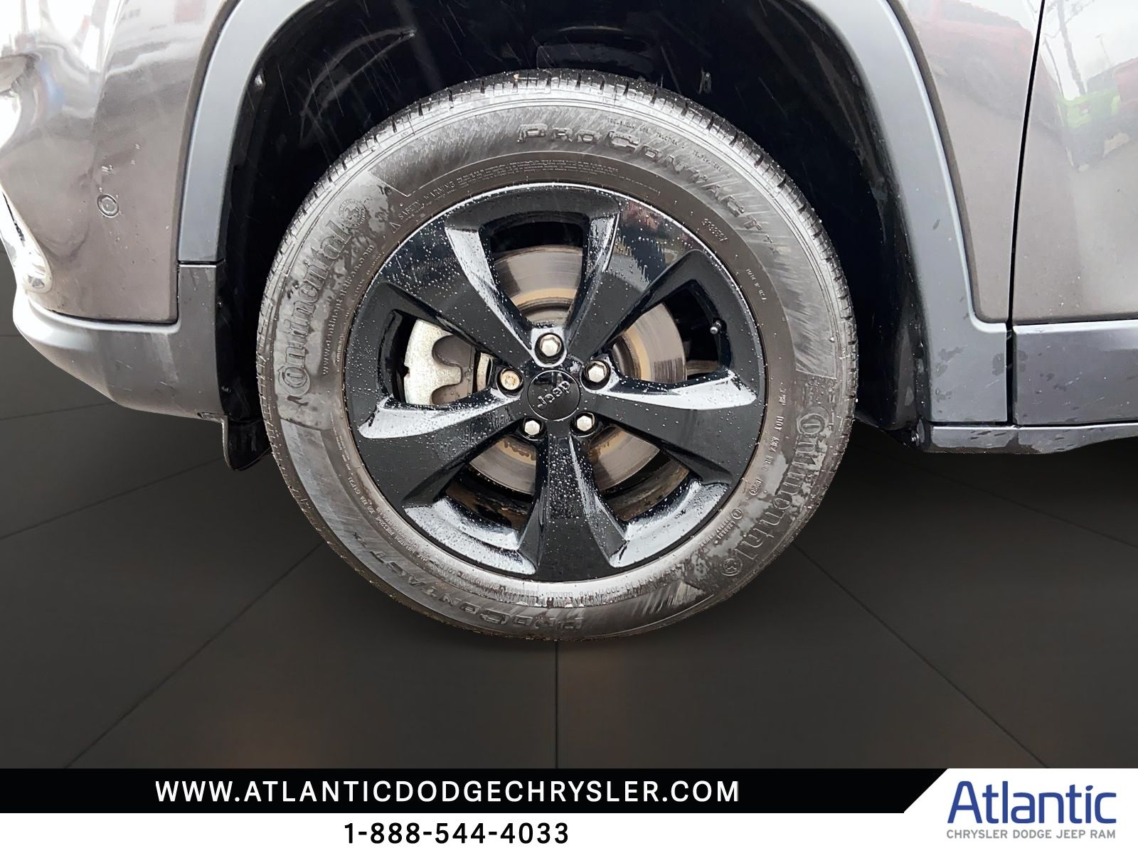 Photo 2023 Jeep Cherokee Altitude #7