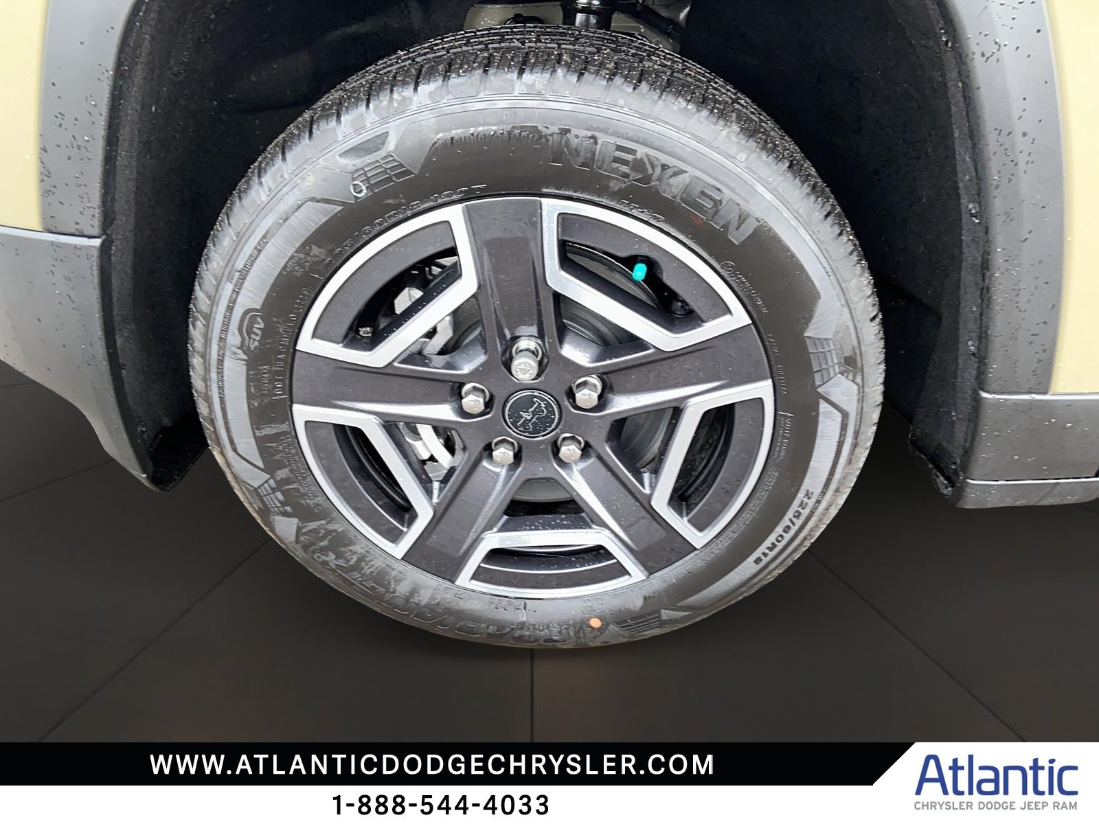 Photo 2026 Jeep Cherokee LAREDO #7
