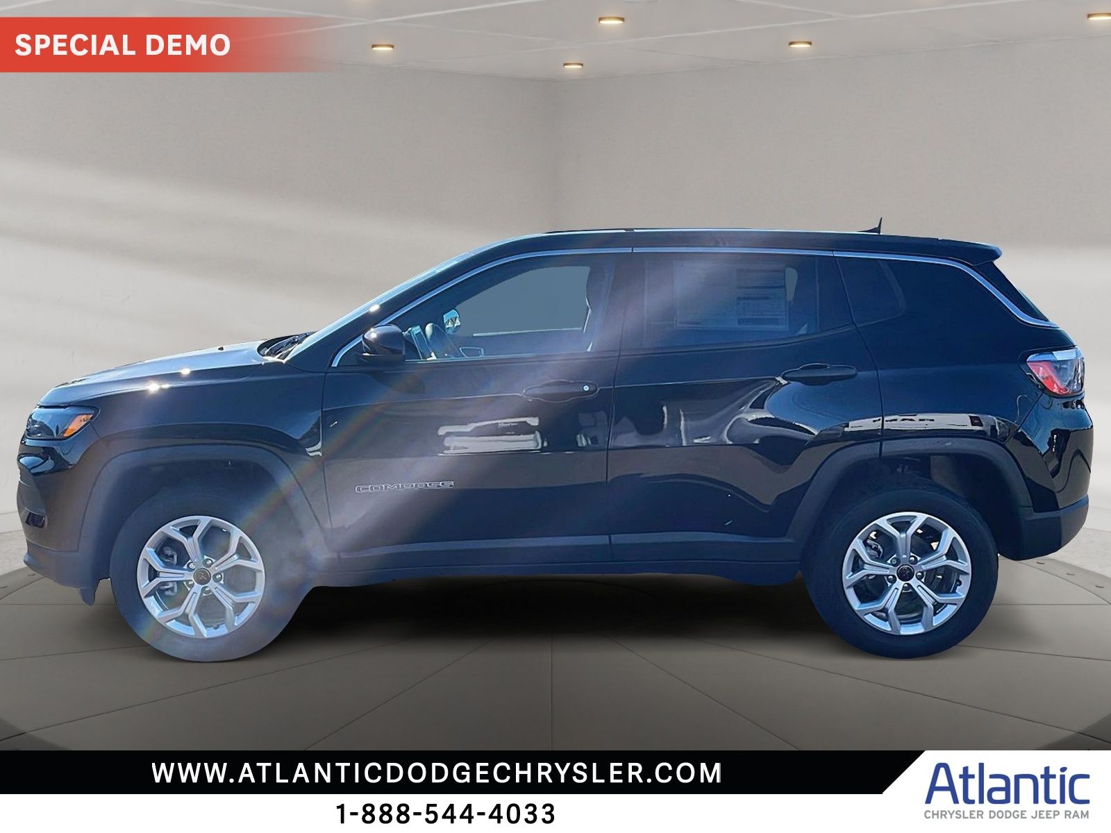 Photo 2025 Jeep Compass Sport #5
