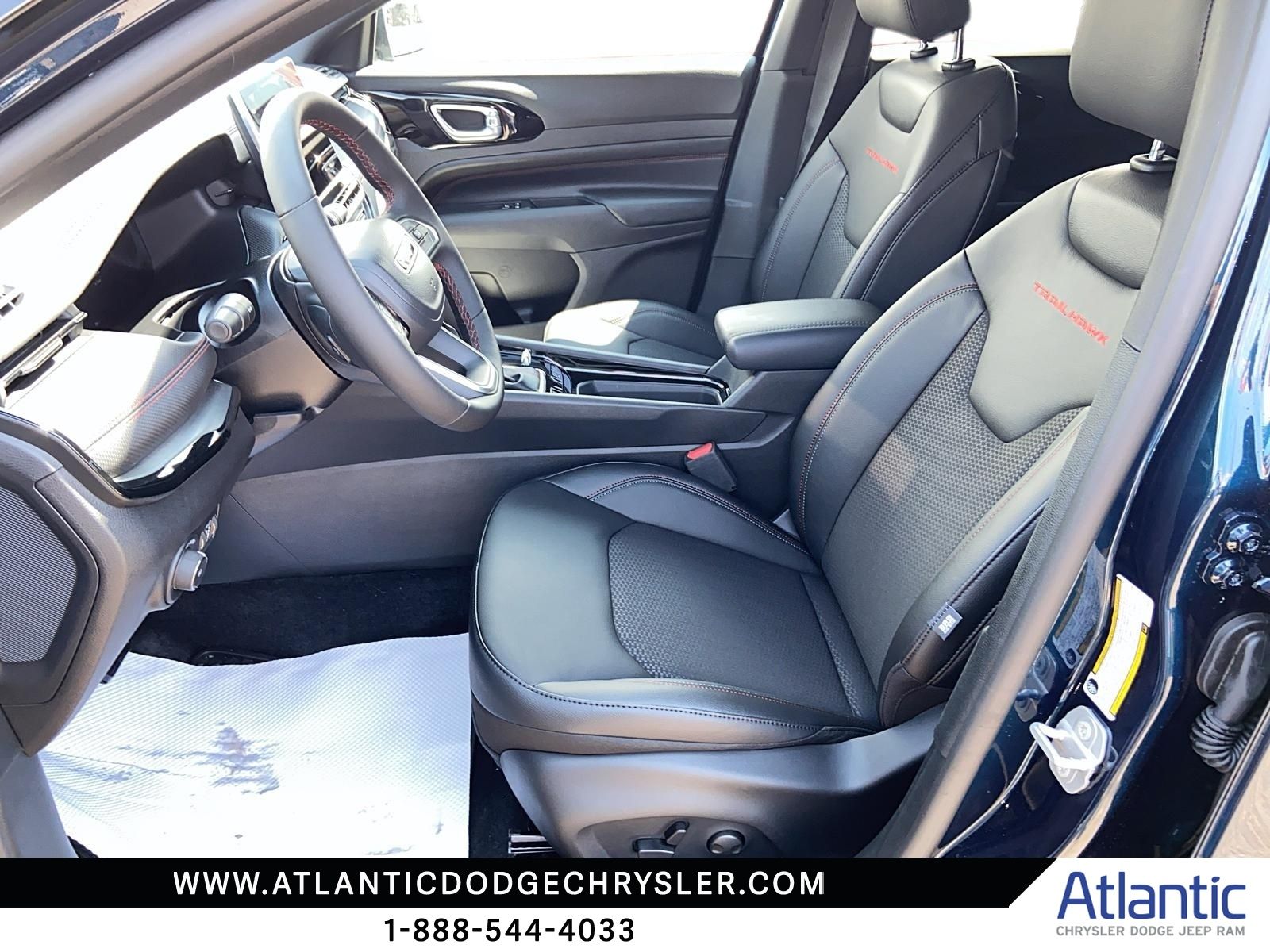 Photo 2026 Jeep Compass TRAILHAWK #8
