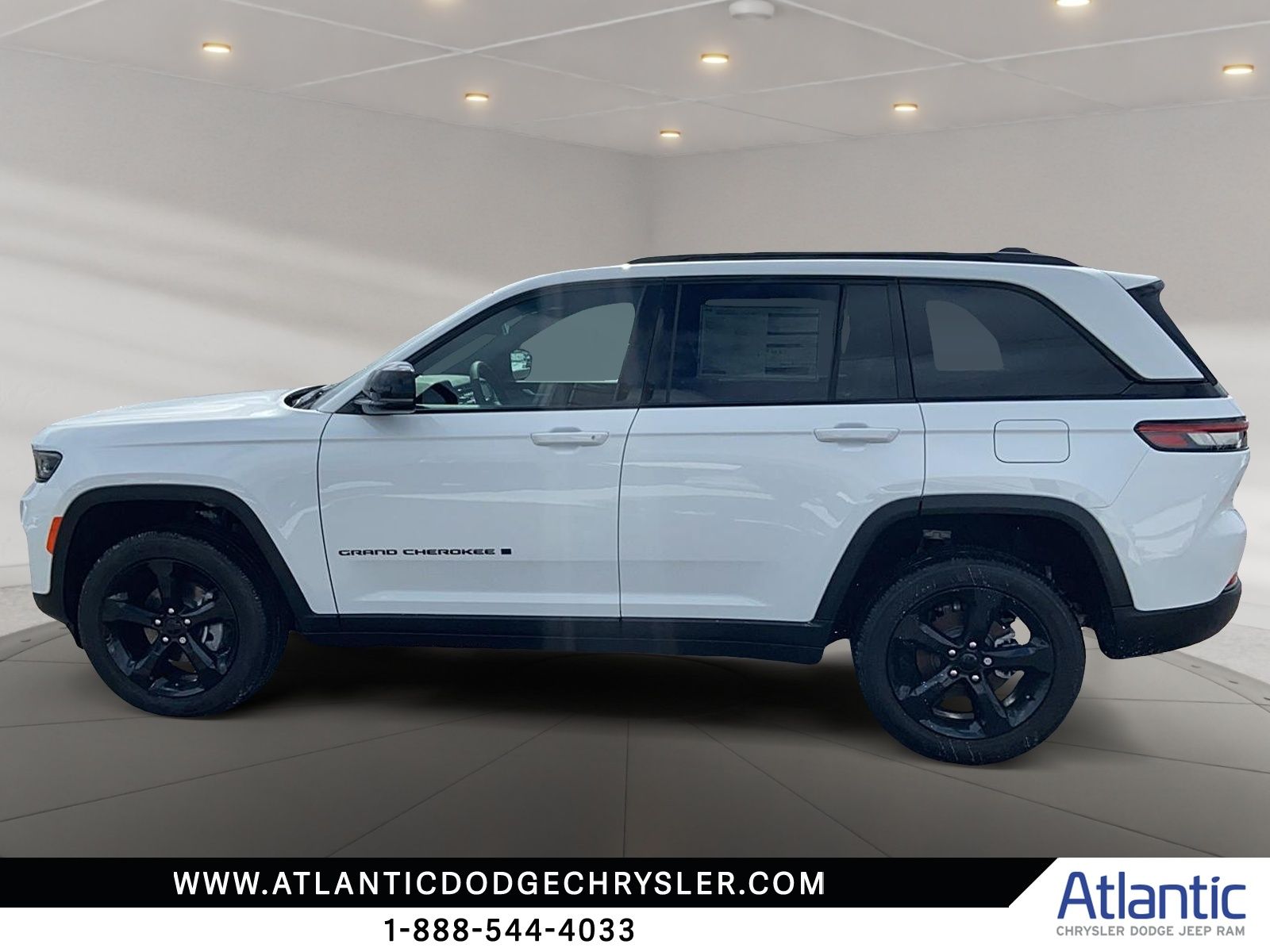 Photo Jeep Grand Cherokee Altitude 2025 #5