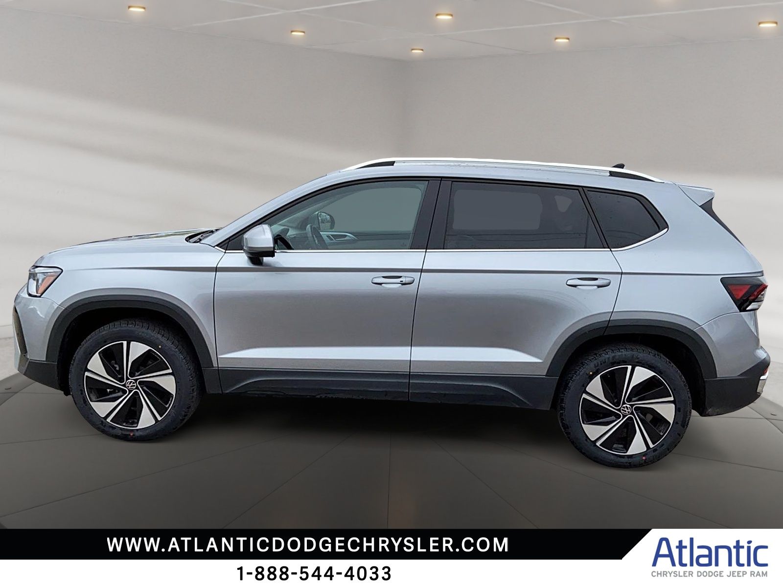 Photo 2025 Volkswagen Taos Comfortline #5