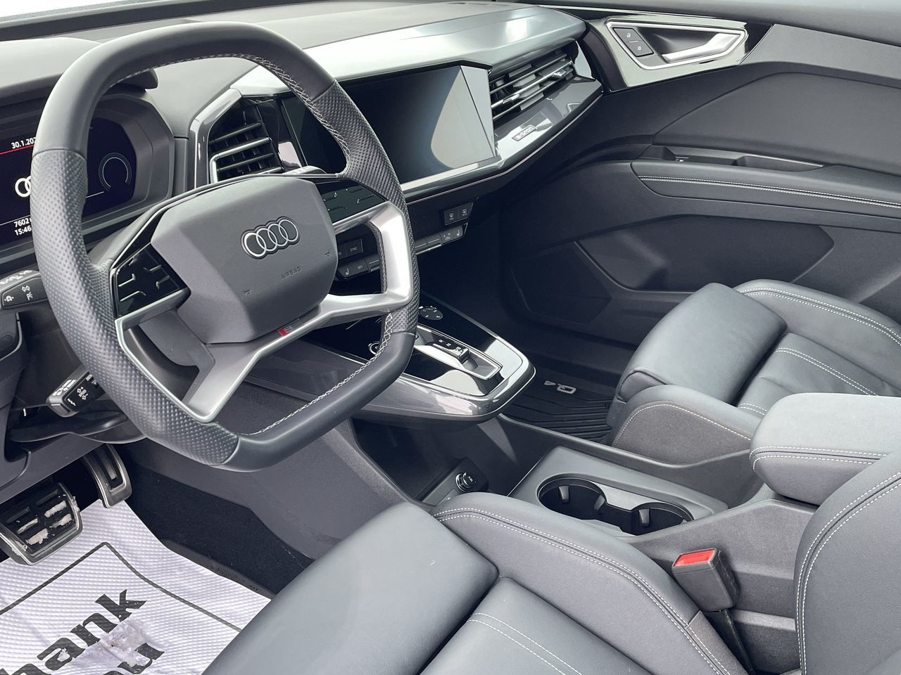 Audi Q4 e-tron  2022 à Barrie, Ontario
