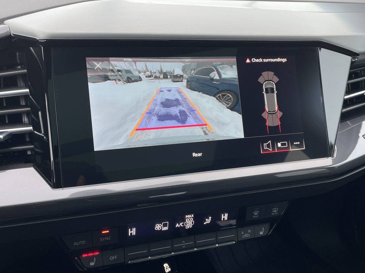 Audi Q4 e-tron  2022 à Barrie, Ontario