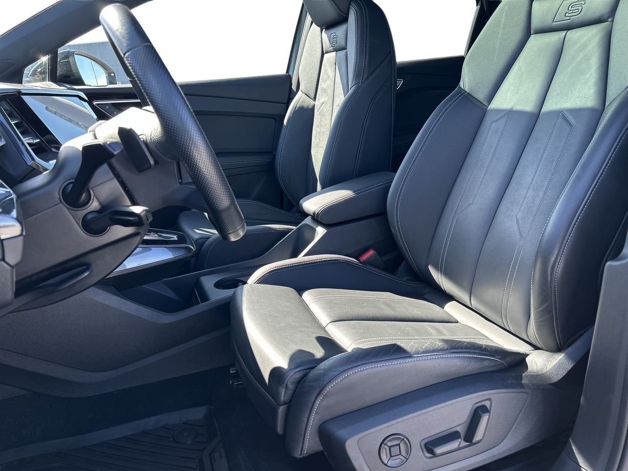 Audi Q4 e-tron  2023 à Barrie, Ontario
