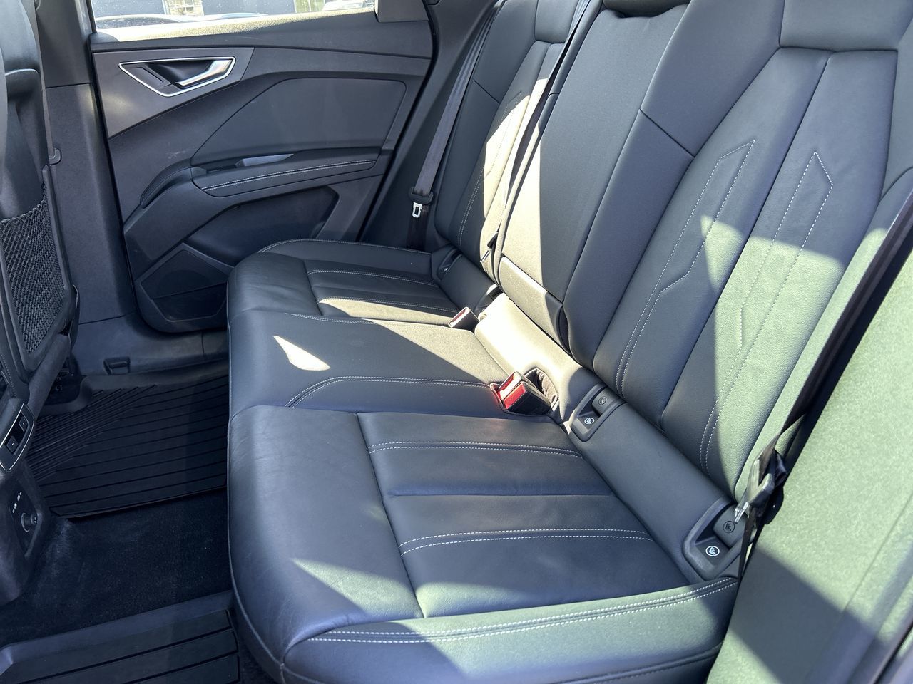 Audi Q4 e-tron  2023 à Barrie, Ontario