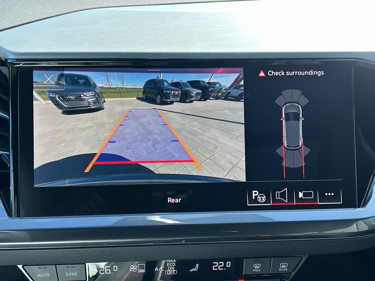 Audi Q4 e-tron  2023 à Barrie, Ontario