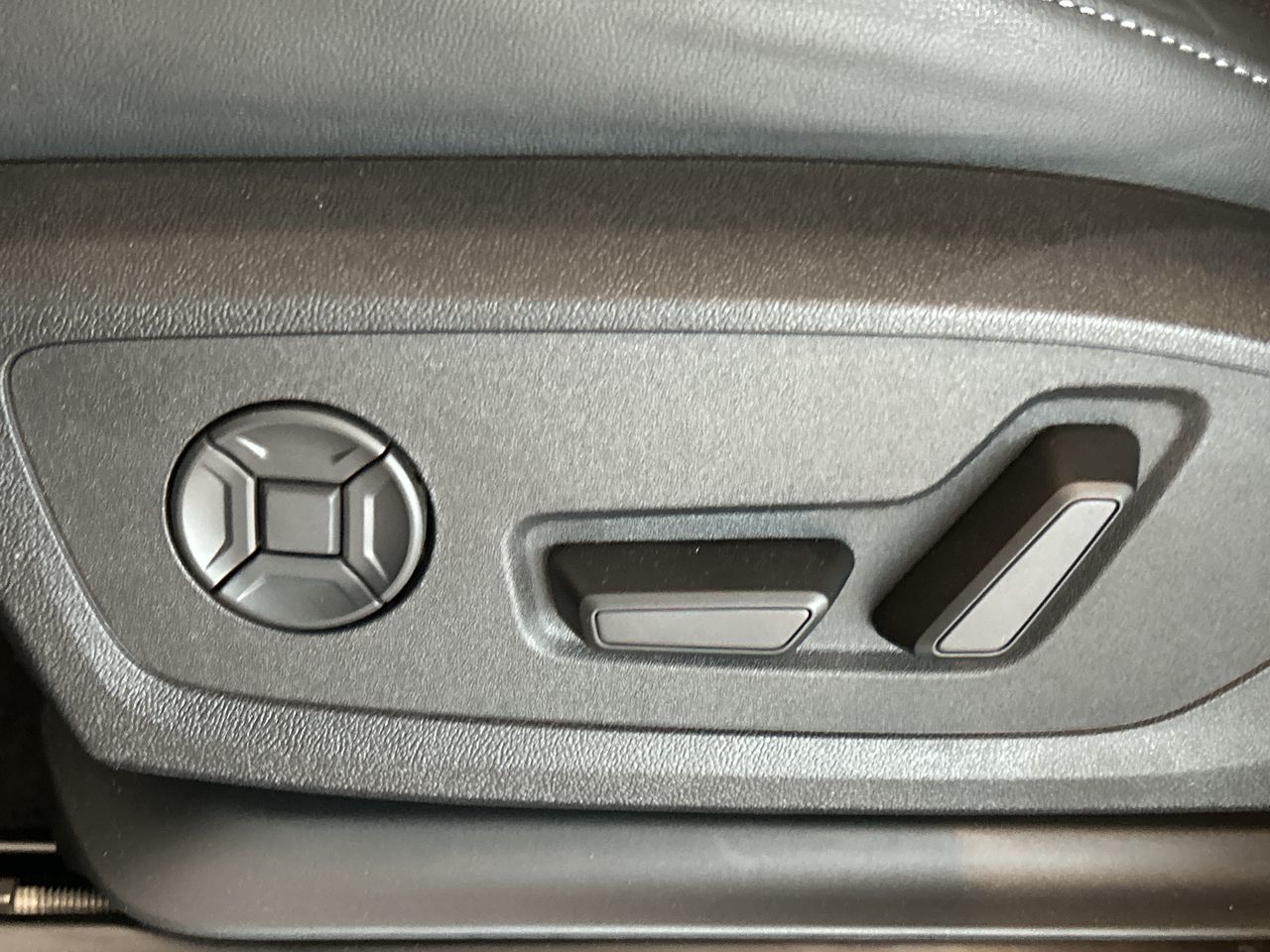 Audi Q6 e-tron  2025 à Barrie, Ontario