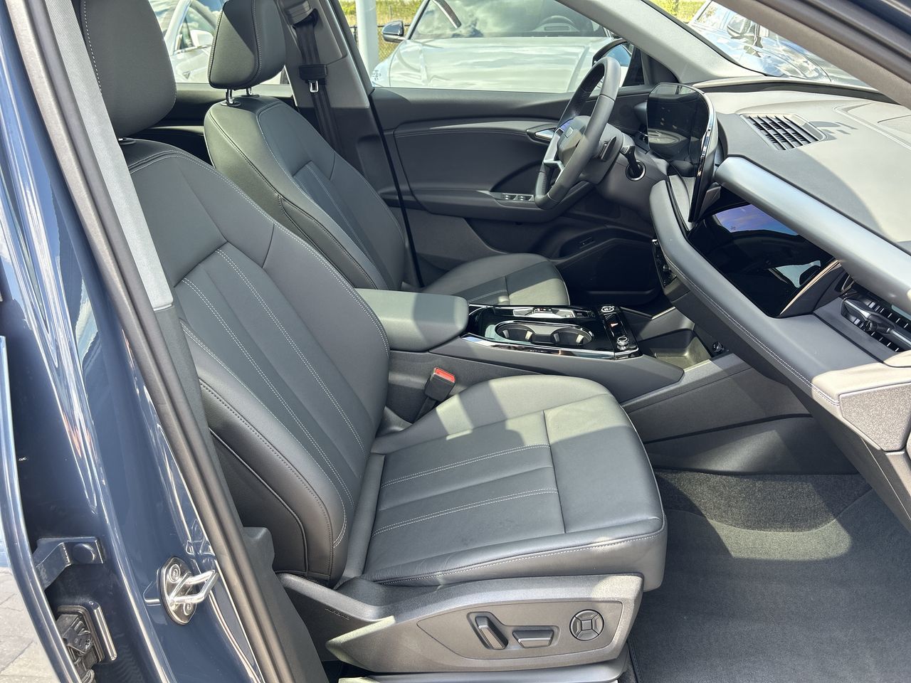 Audi Q6 e-tron  2025 à Barrie, Ontario