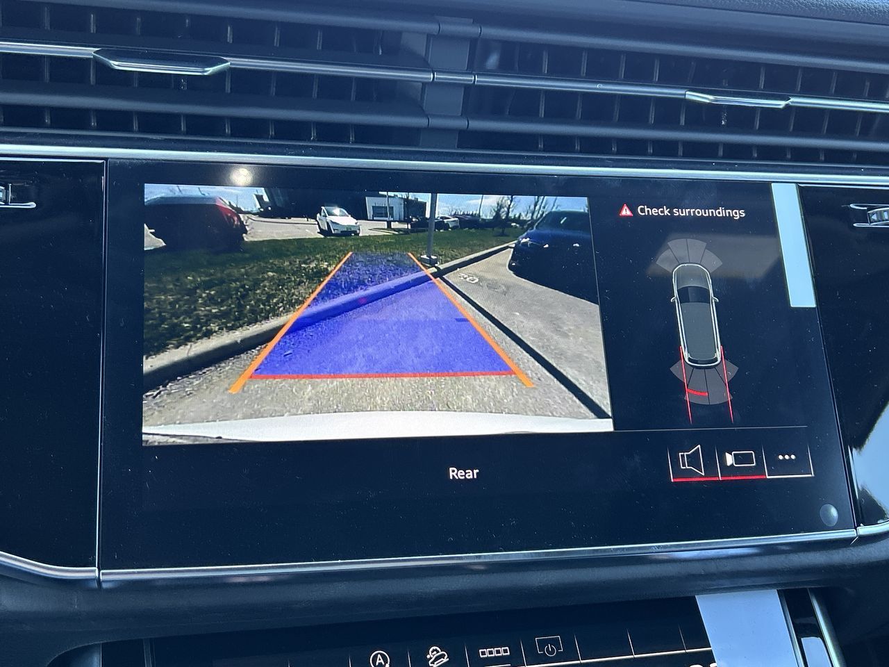 2025 Audi Q7 in Barrie, Ontario