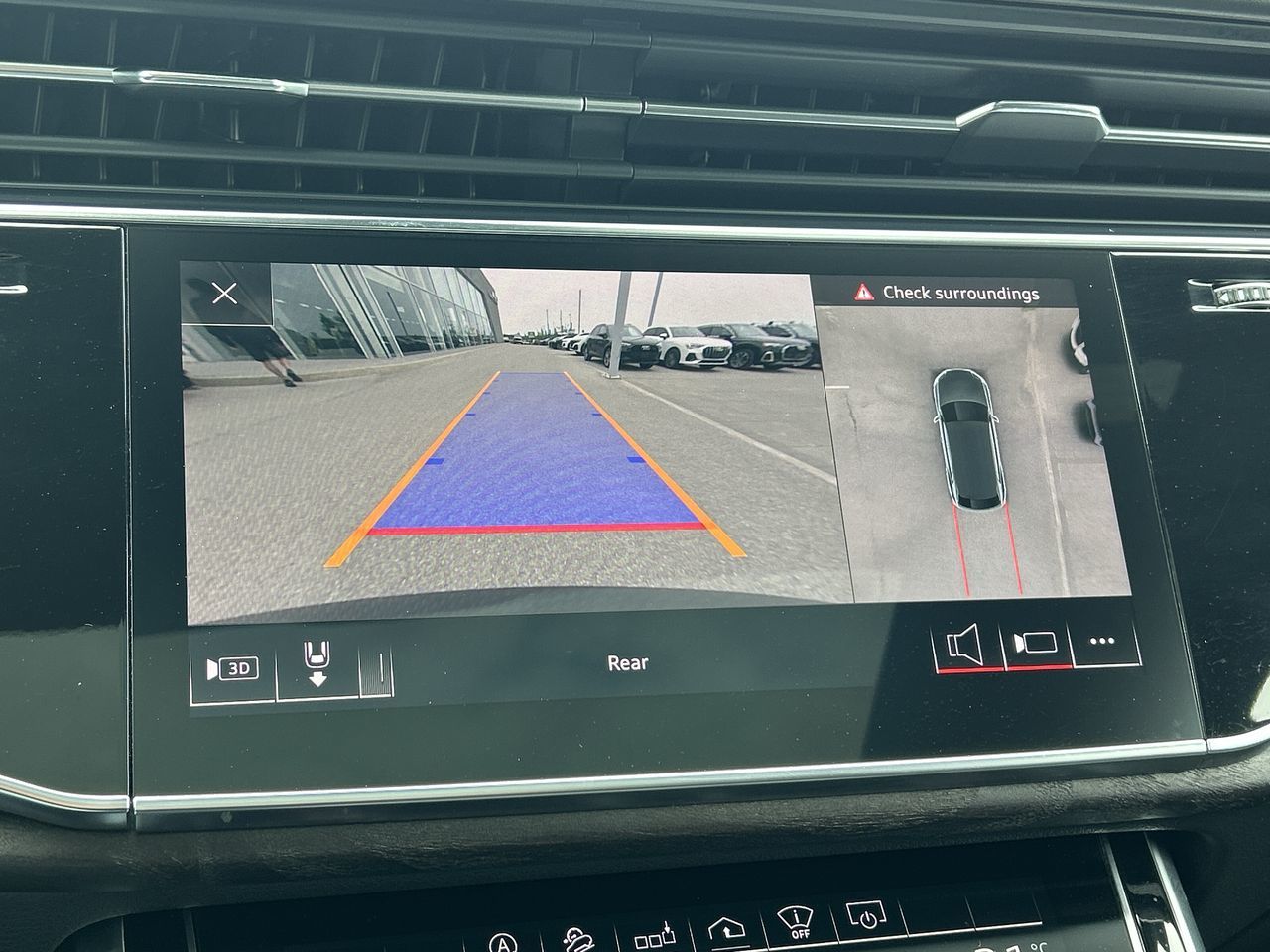 Audi Q8  2020 à Barrie, Ontario