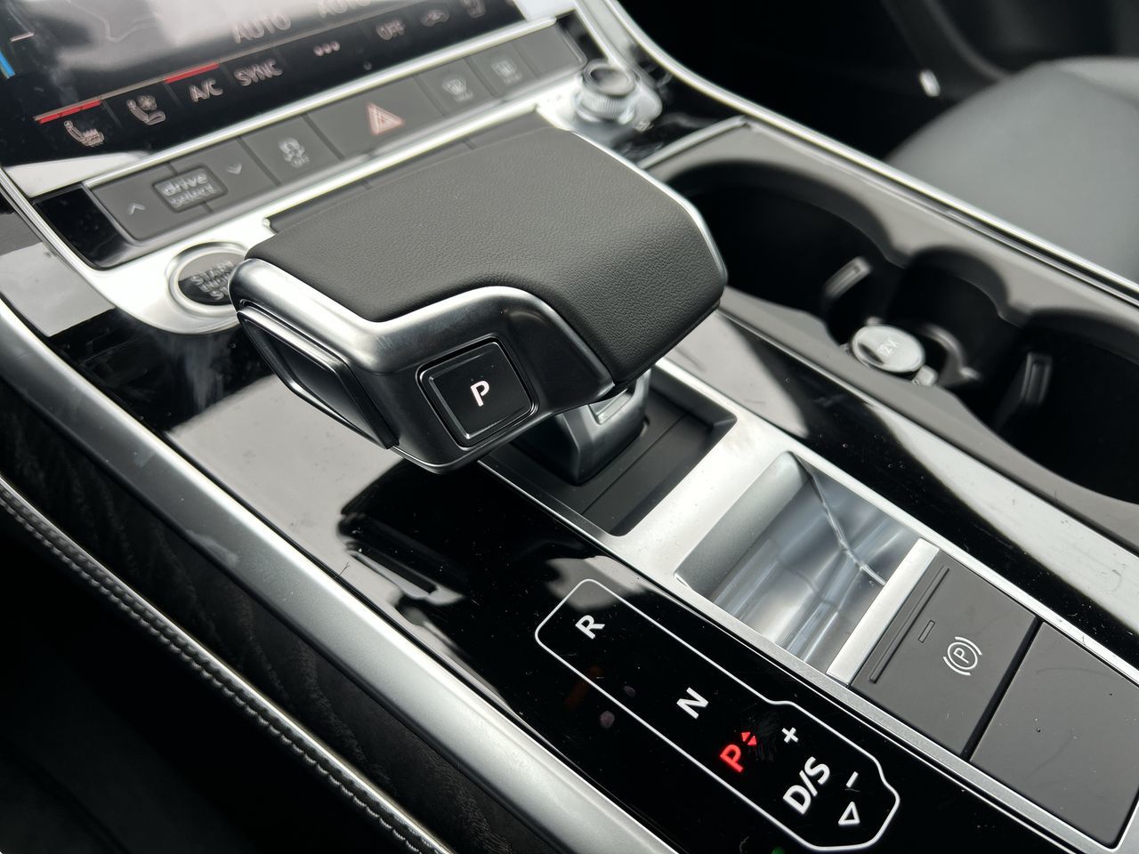 2025 Audi Q8 in Barrie, Ontario