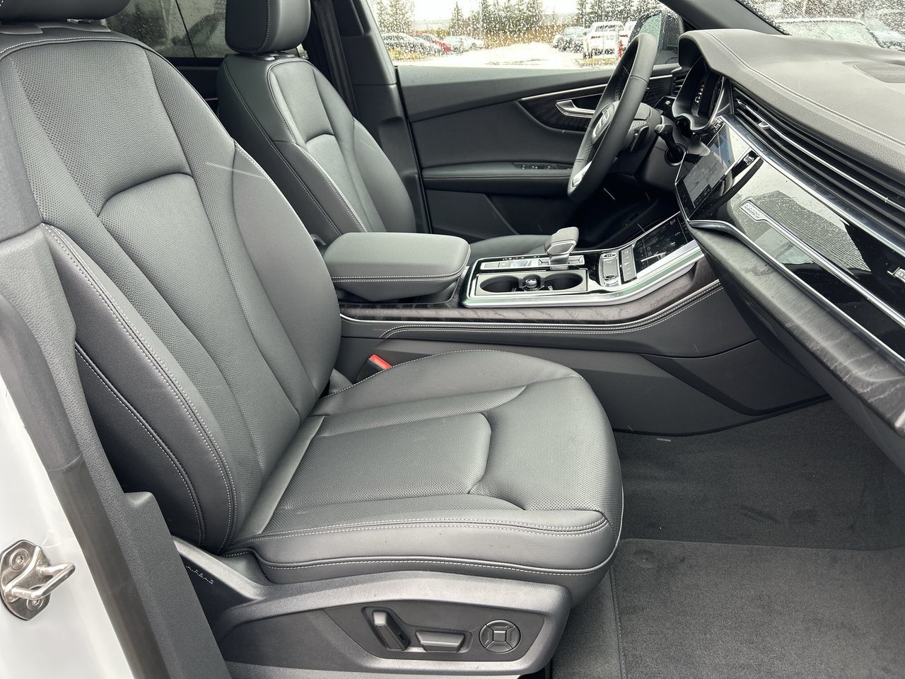 2025 Audi Q8 in Barrie, Ontario