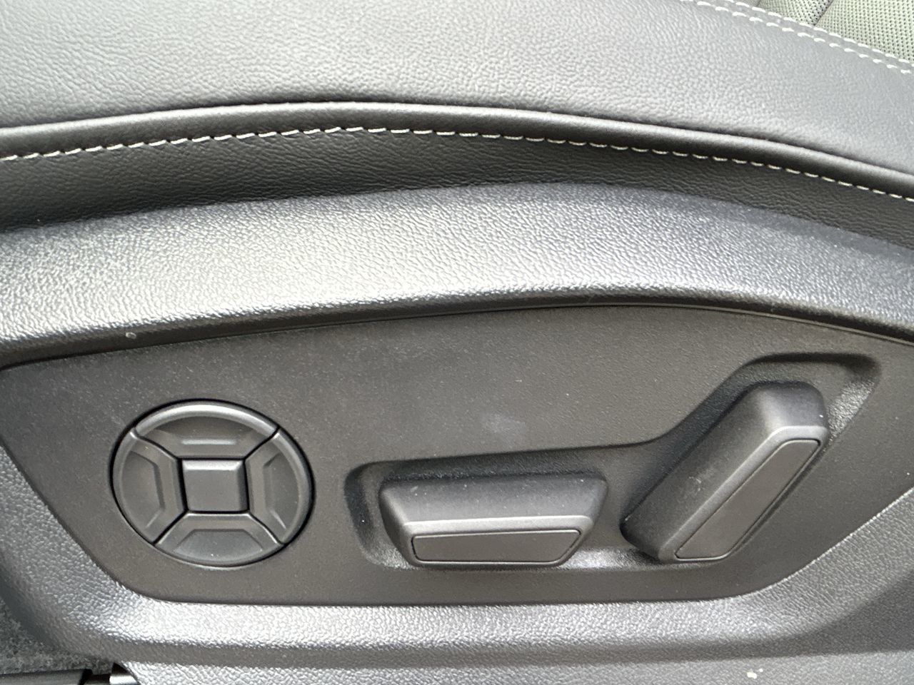 2025 Audi Q8 in Barrie, Ontario