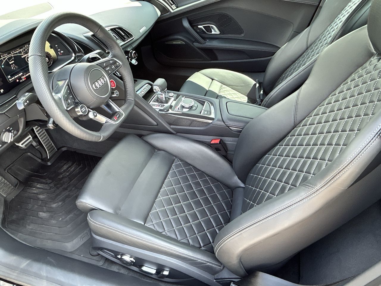 2023 Audi R8 in Barrie, Ontario