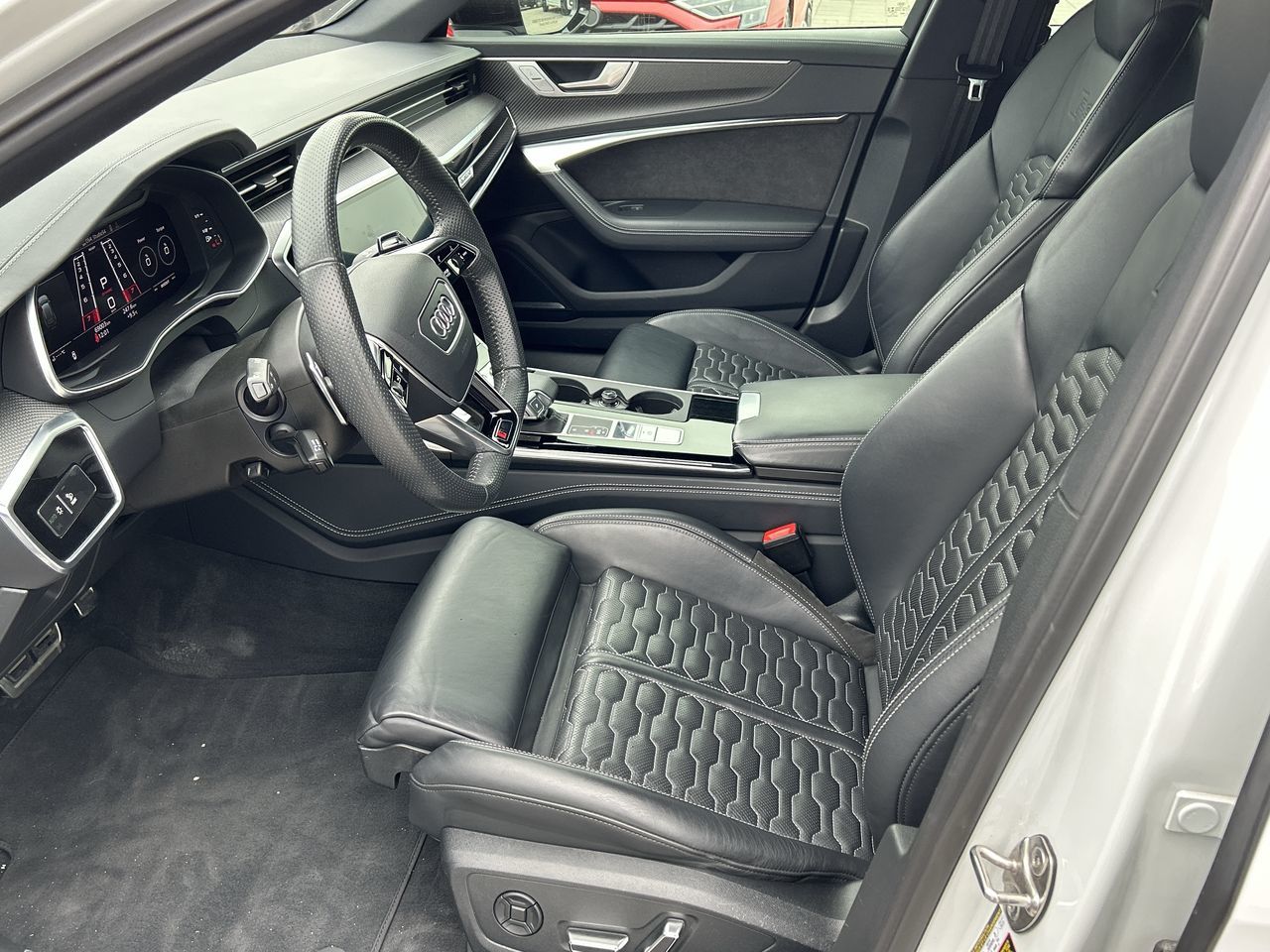 2021 Audi RS 6 Avant in Barrie, Ontario