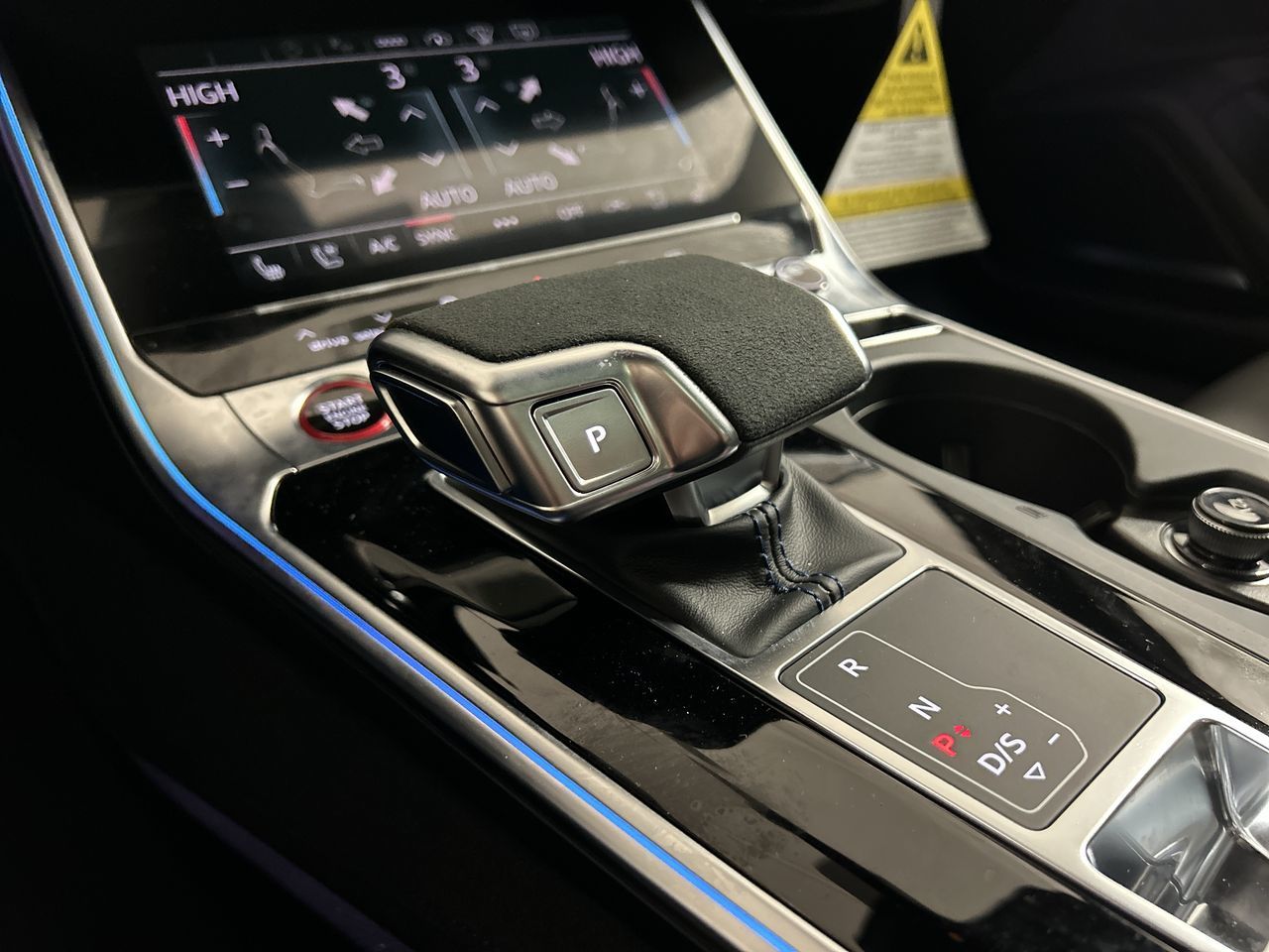 2024 Audi RS 6 Avant in Barrie, Ontario