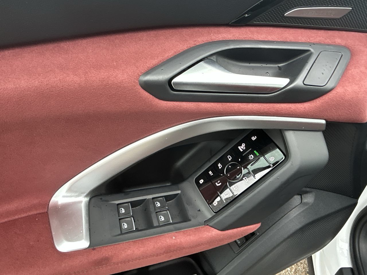 2025 Audi SQ5 in Barrie, Ontario