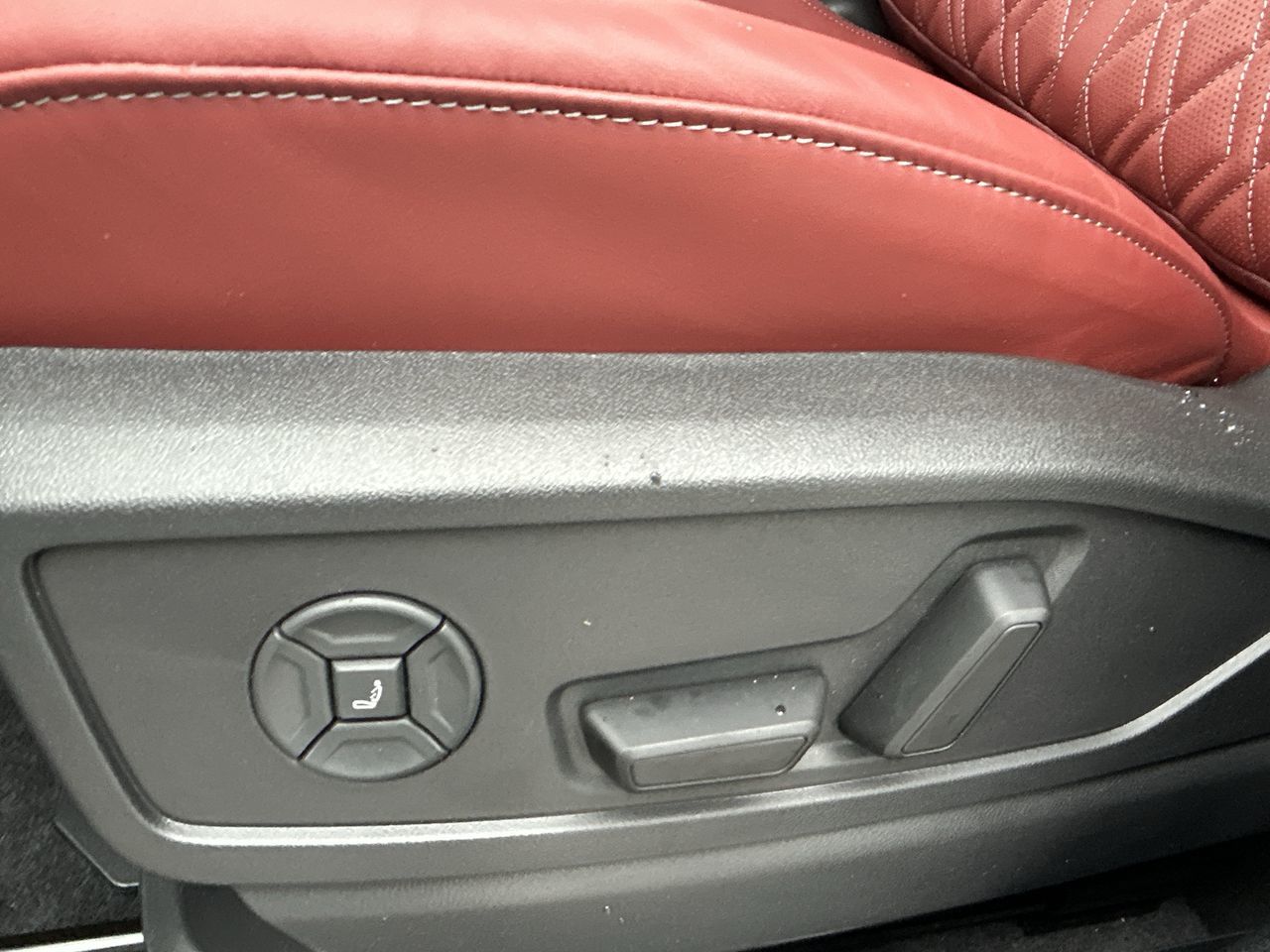 2025 Audi SQ5 in Barrie, Ontario