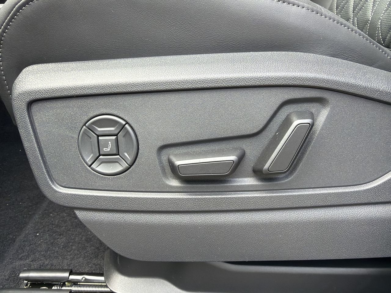 2026 Audi SQ5 in Barrie, Ontario