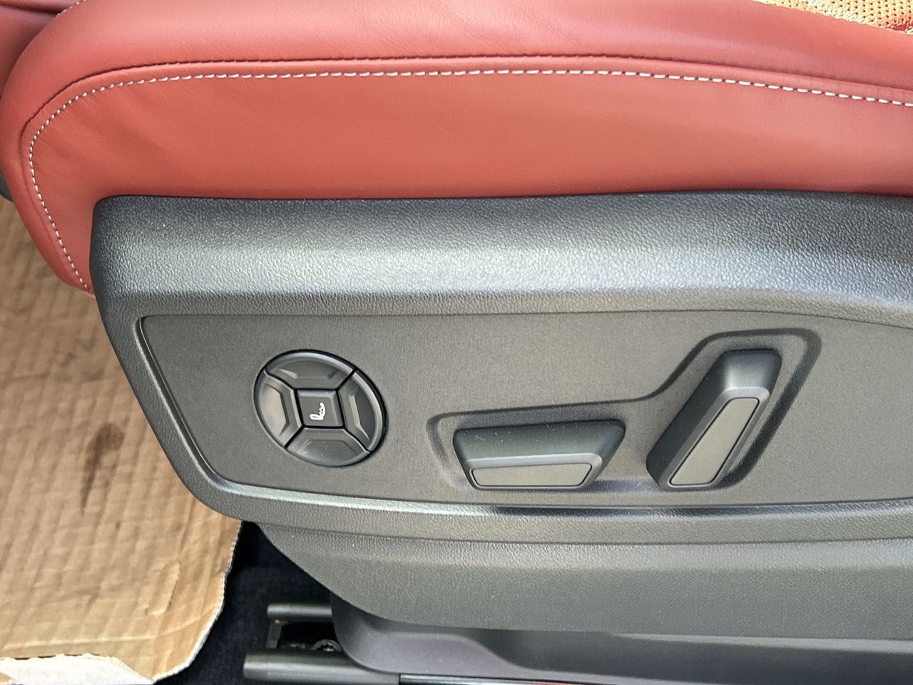 2026 Audi SQ5 in Barrie, Ontario