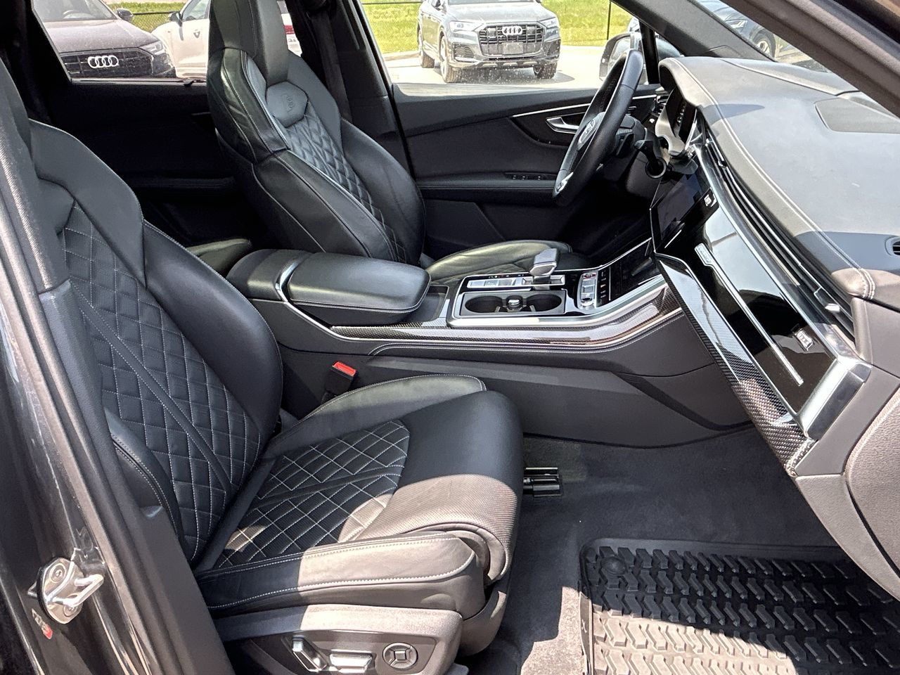 2023 Audi SQ7 in Barrie, Ontario