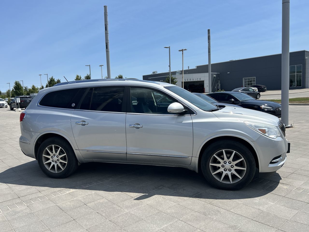 2015 Buick Enclave in Barrie, Ontario