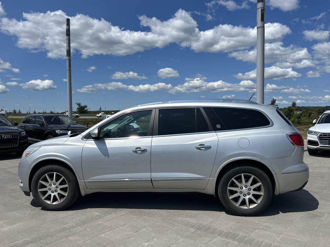 2015 Buick Enclave in Barrie, Ontario
