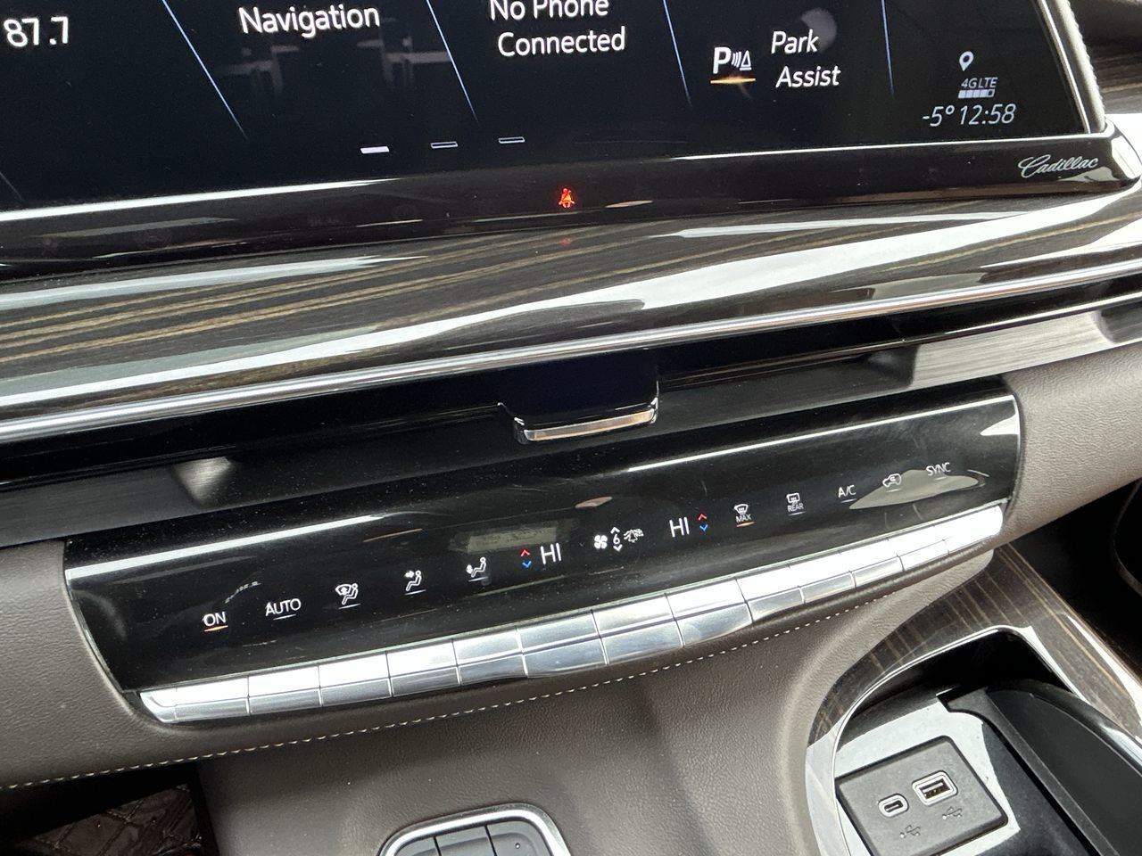 Cadillac Escalade  2021 à Barrie, Ontario