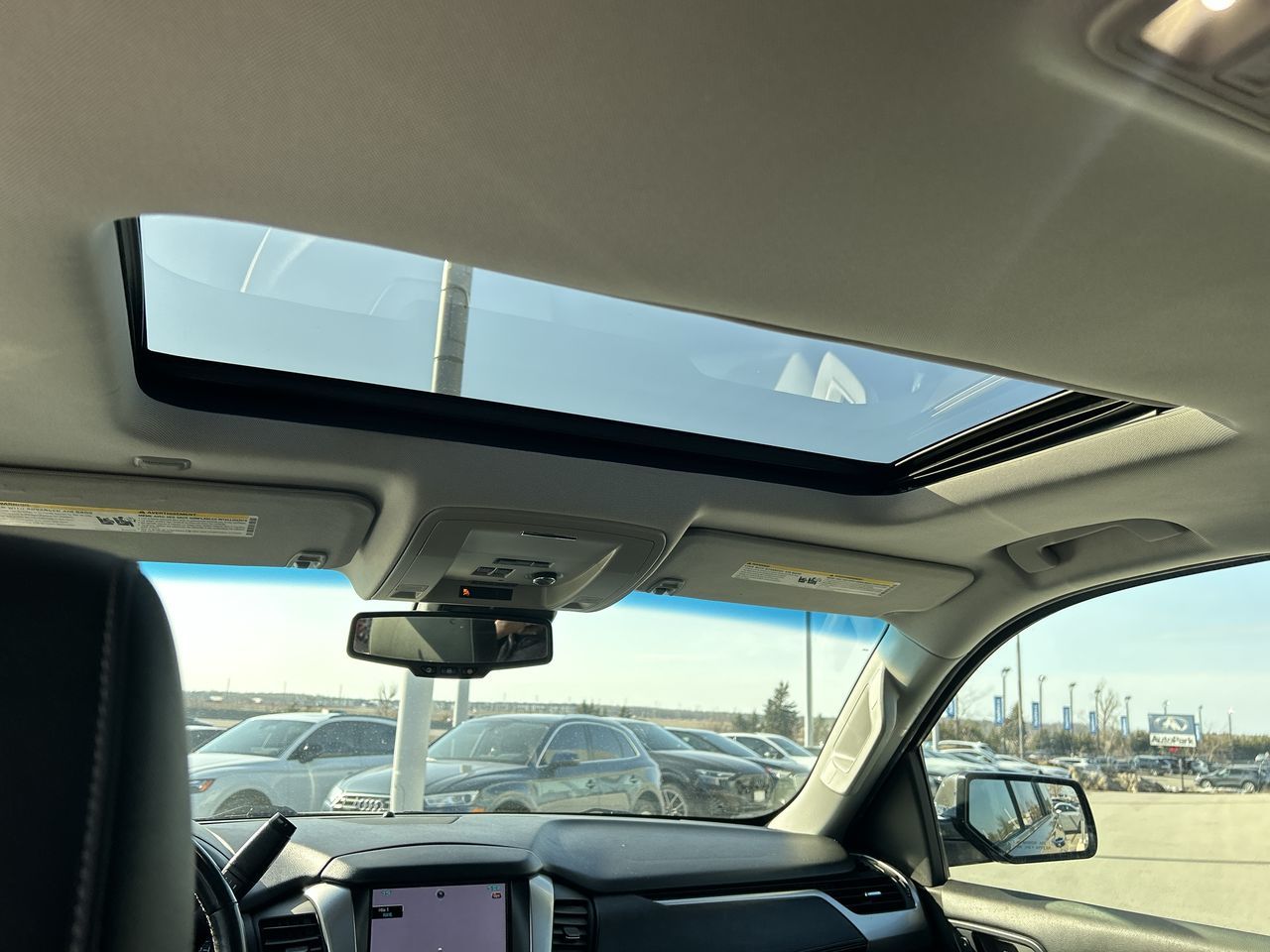 Chevrolet Suburban  2015 à Barrie, Ontario