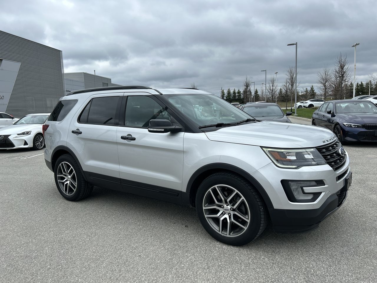 2017 Ford Explorer in Barrie, Ontario